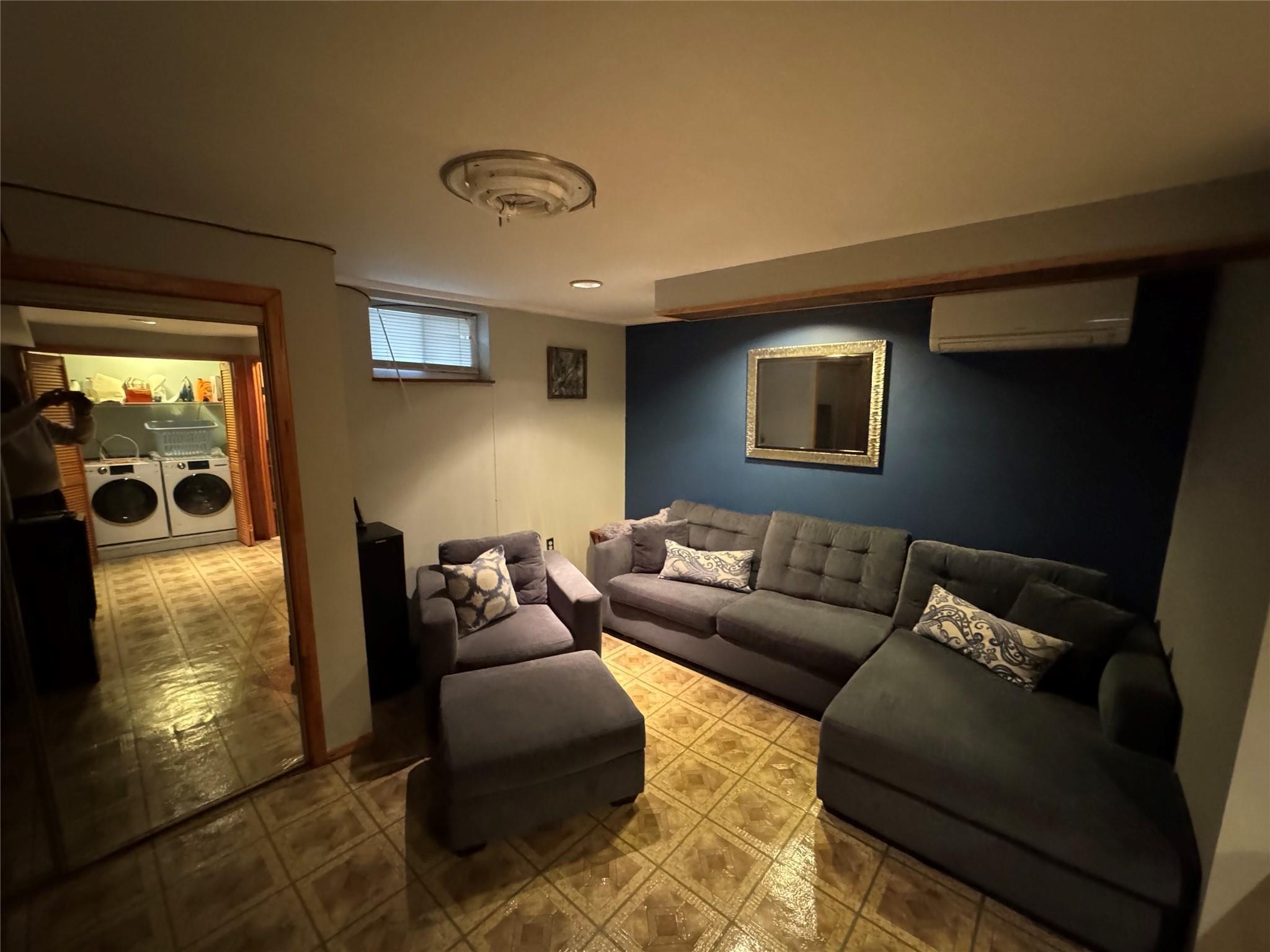 Single Family 178th  Queens, NY 11433, MLS-852882-34