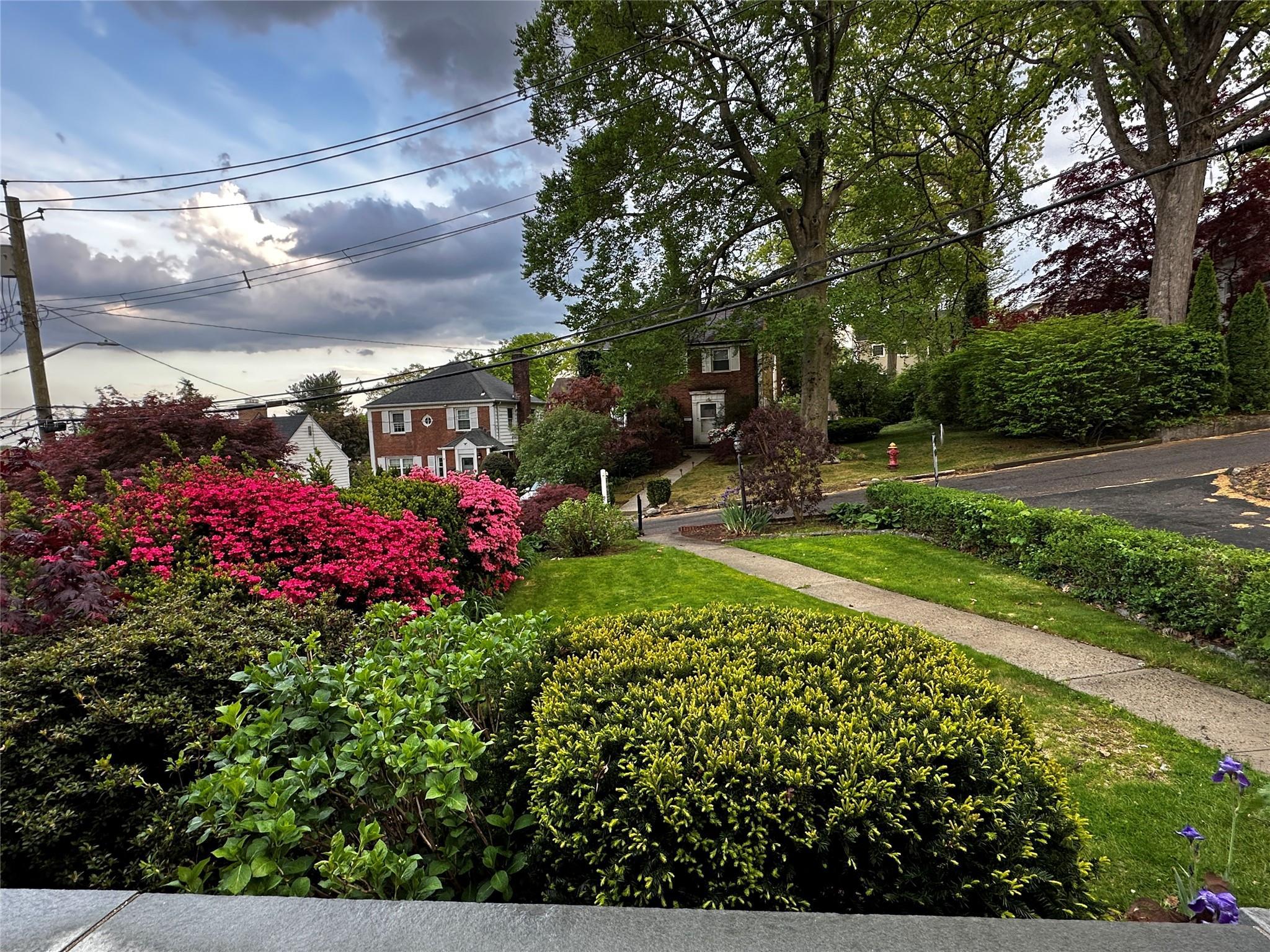 Single Family Regent  Westchester County, NY 10710, MLS-852890-27
