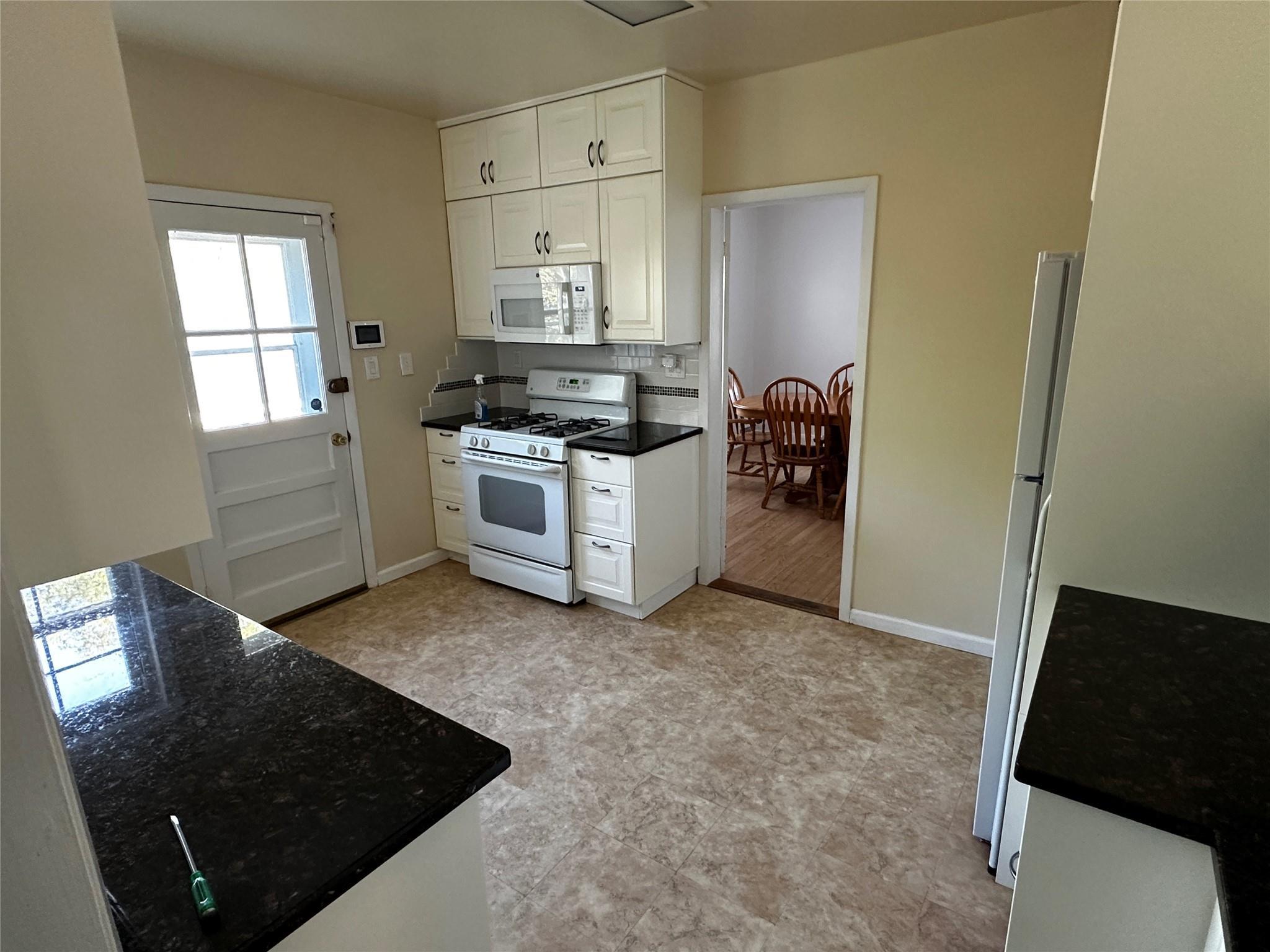 Single Family Regent  Westchester County, NY 10710, MLS-852890-36