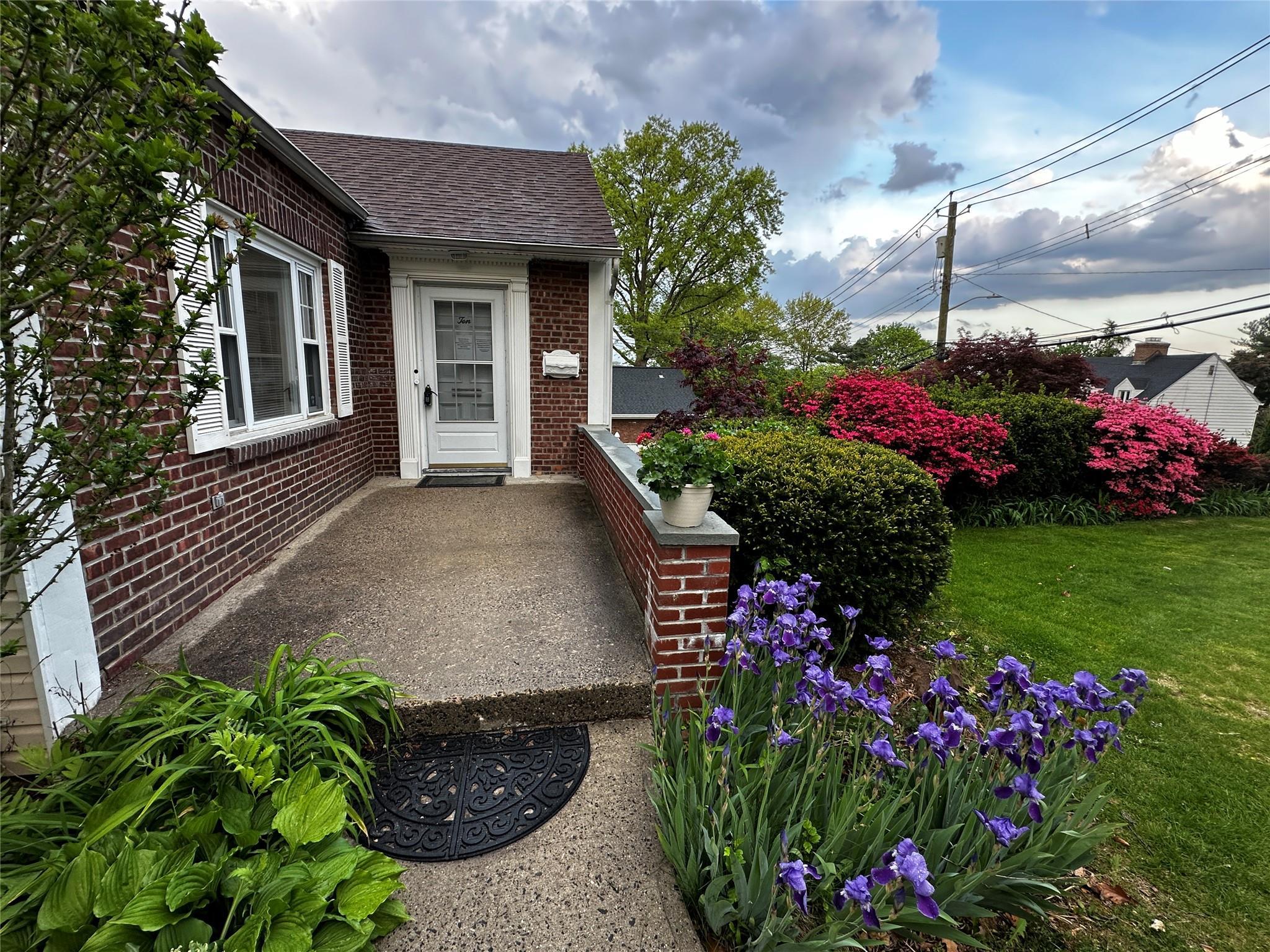 Single Family Regent  Westchester County, NY 10710, MLS-852890-42