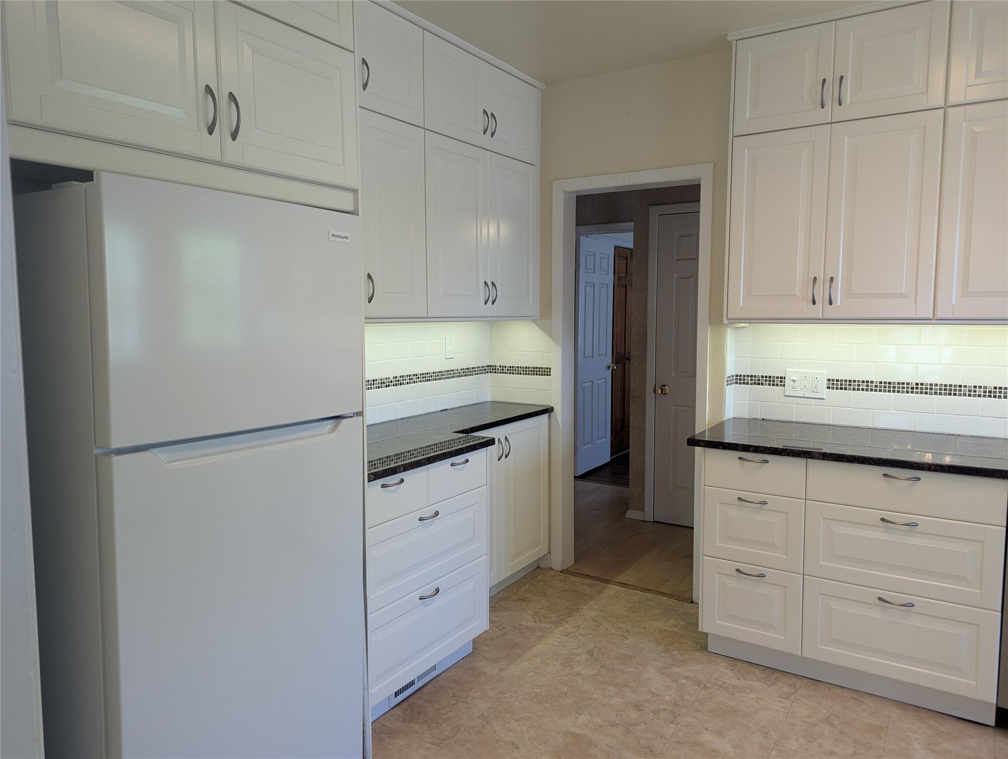 Single Family Regent  Westchester County, NY 10710, MLS-852890-5