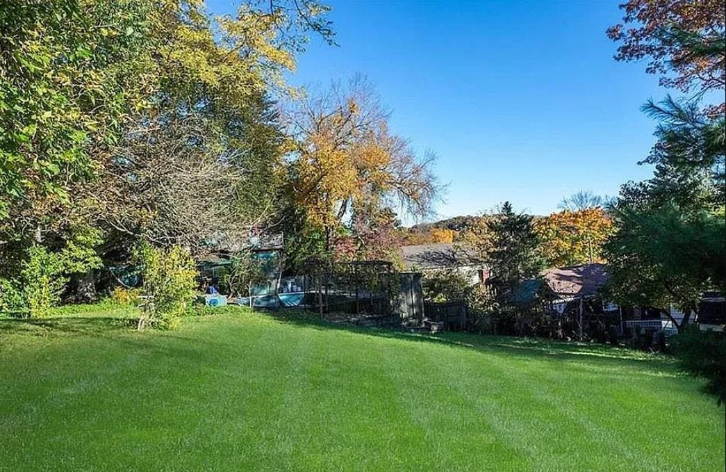 Single Family Forkland  Westchester County, NY 10522, MLS-852902-7