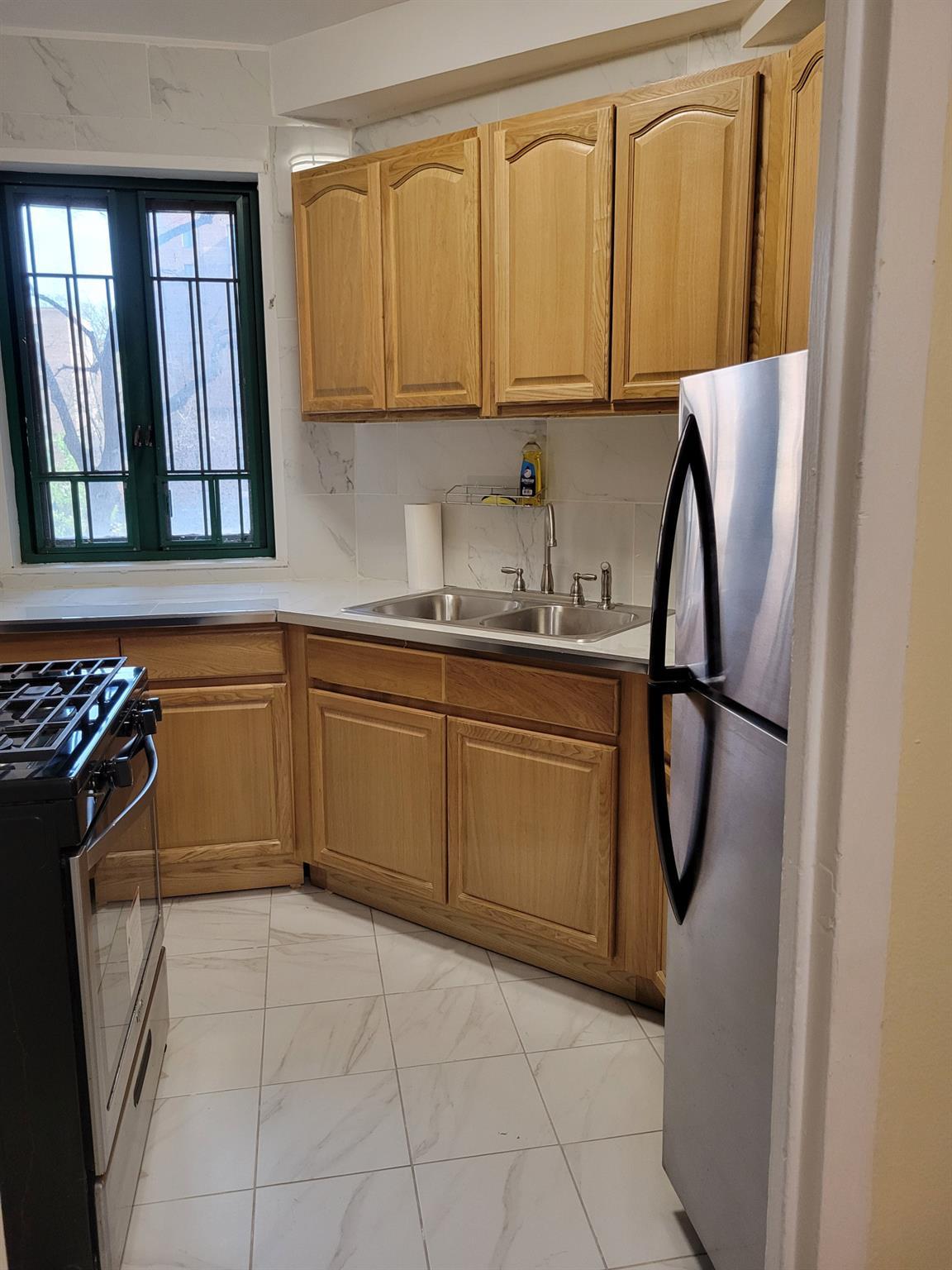 Condo Metropolitan  Bronx, NY 10462, MLS-852906-10