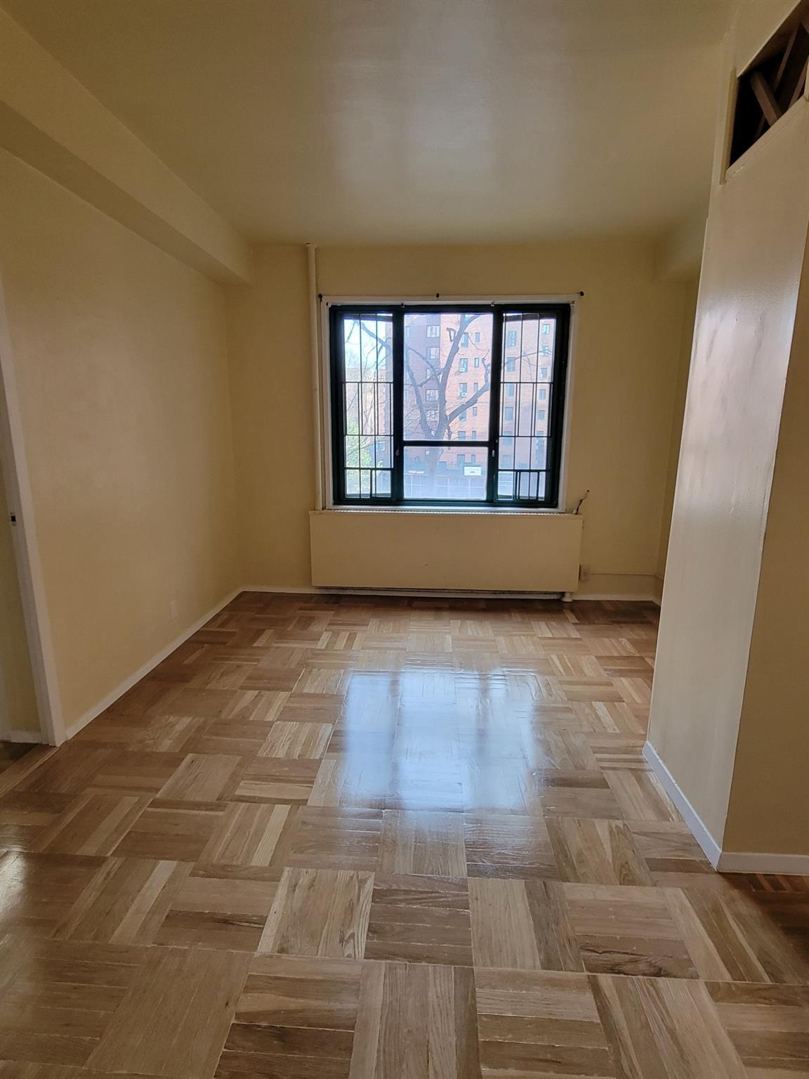 Condo Metropolitan  Bronx, NY 10462, MLS-852906-11