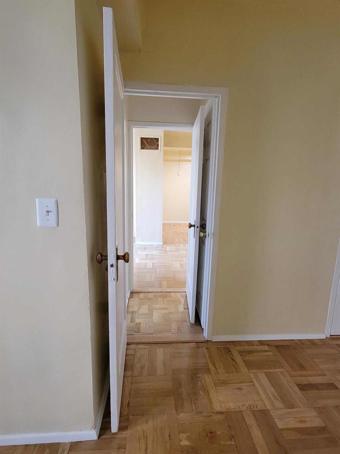 Condo Metropolitan  Bronx, NY 10462, MLS-852906-17