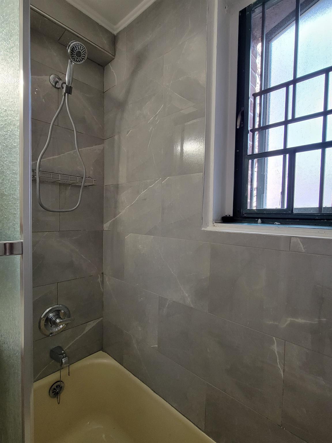Condo Metropolitan  Bronx, NY 10462, MLS-852906-21