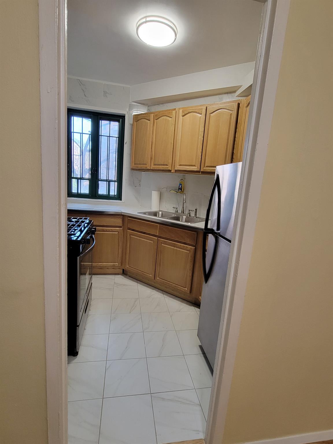 Condo Metropolitan  Bronx, NY 10462, MLS-852906-8