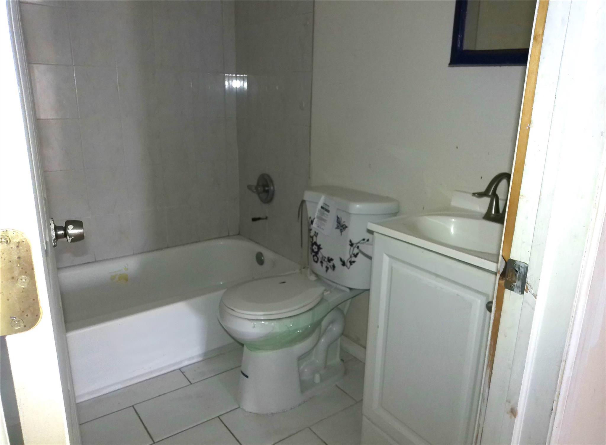 Single Family 147  Queens, NY 11434, MLS-852929-20