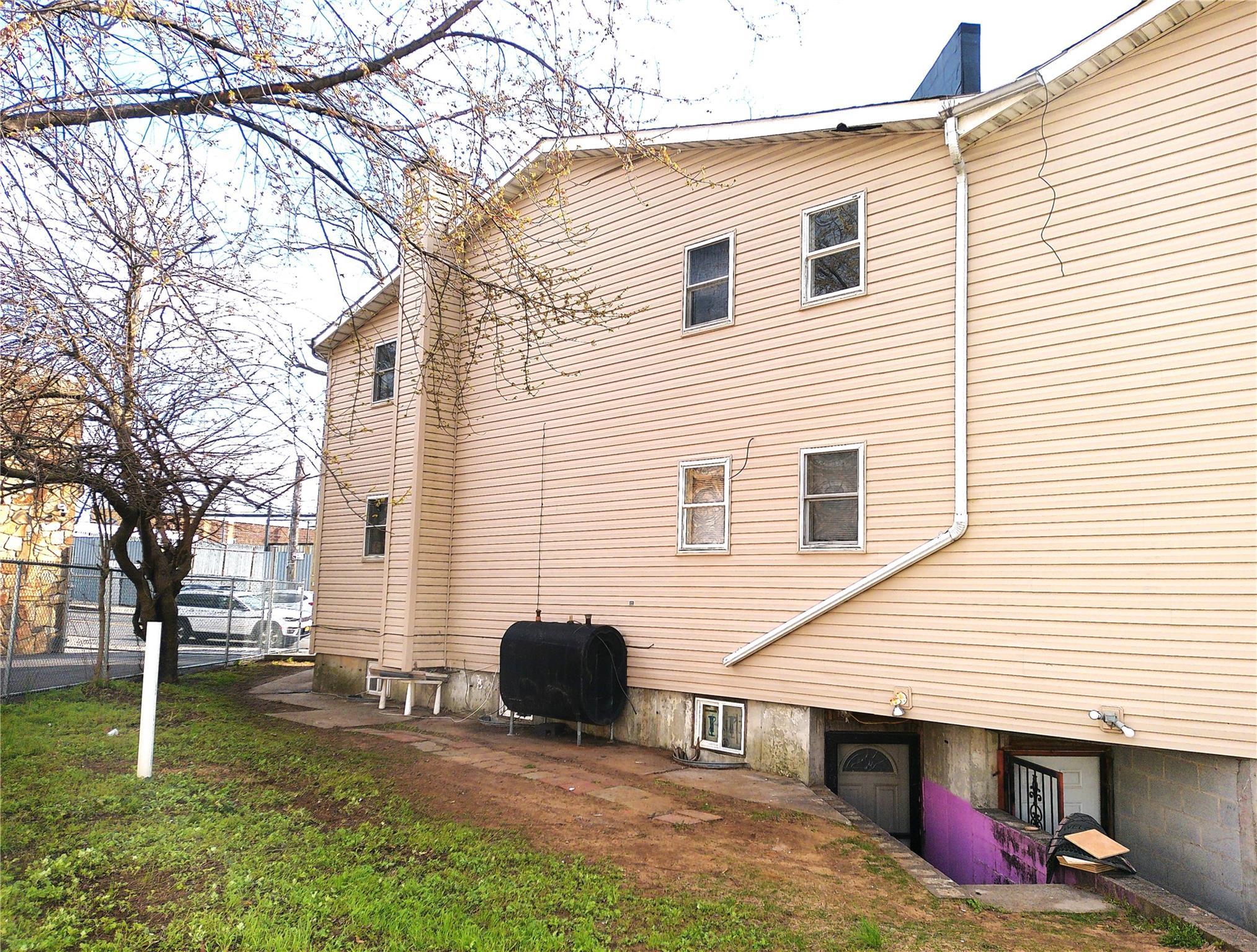 Single Family 147  Queens, NY 11434, MLS-852929-4