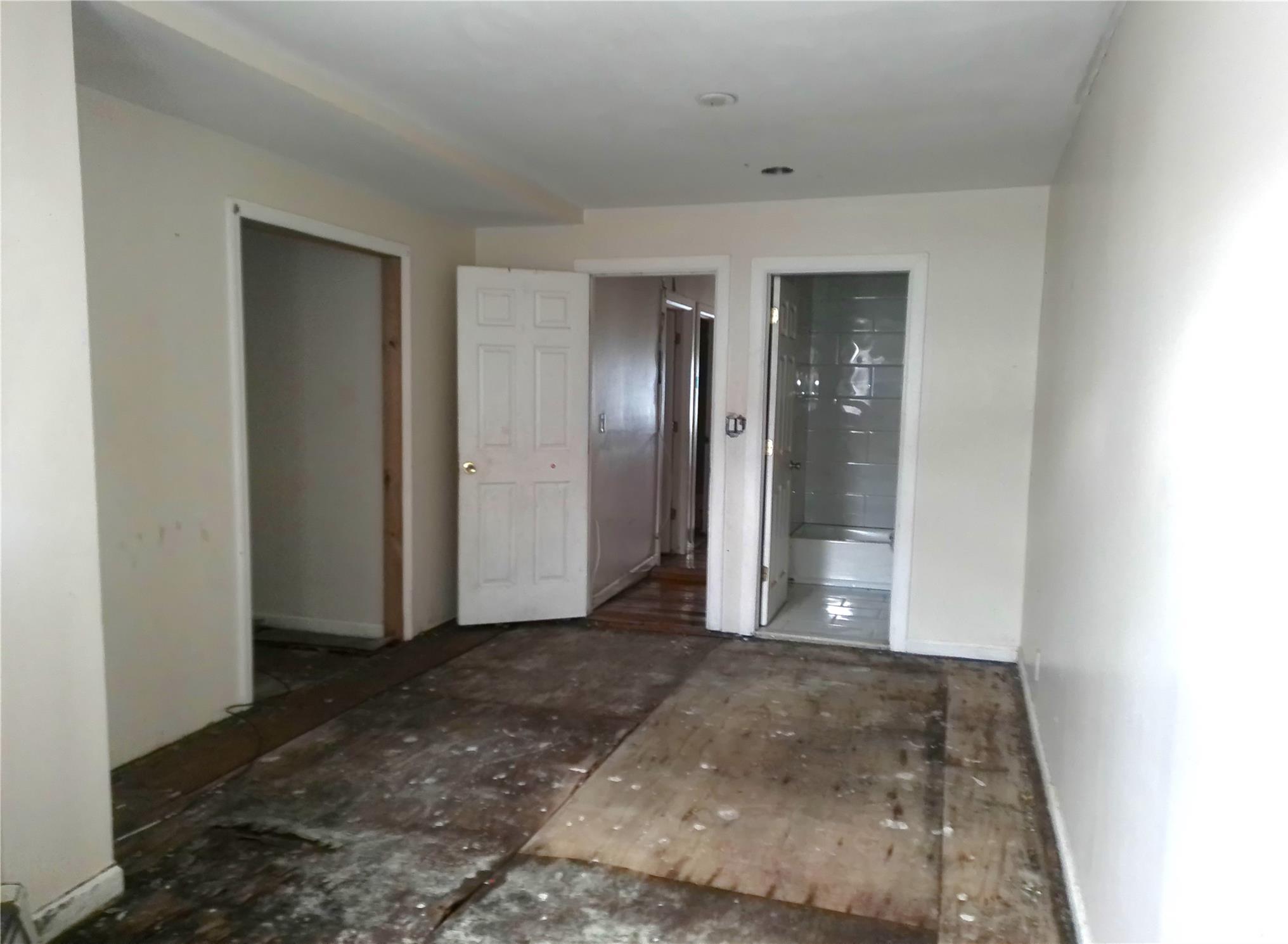 Single Family 147  Queens, NY 11434, MLS-852929-9