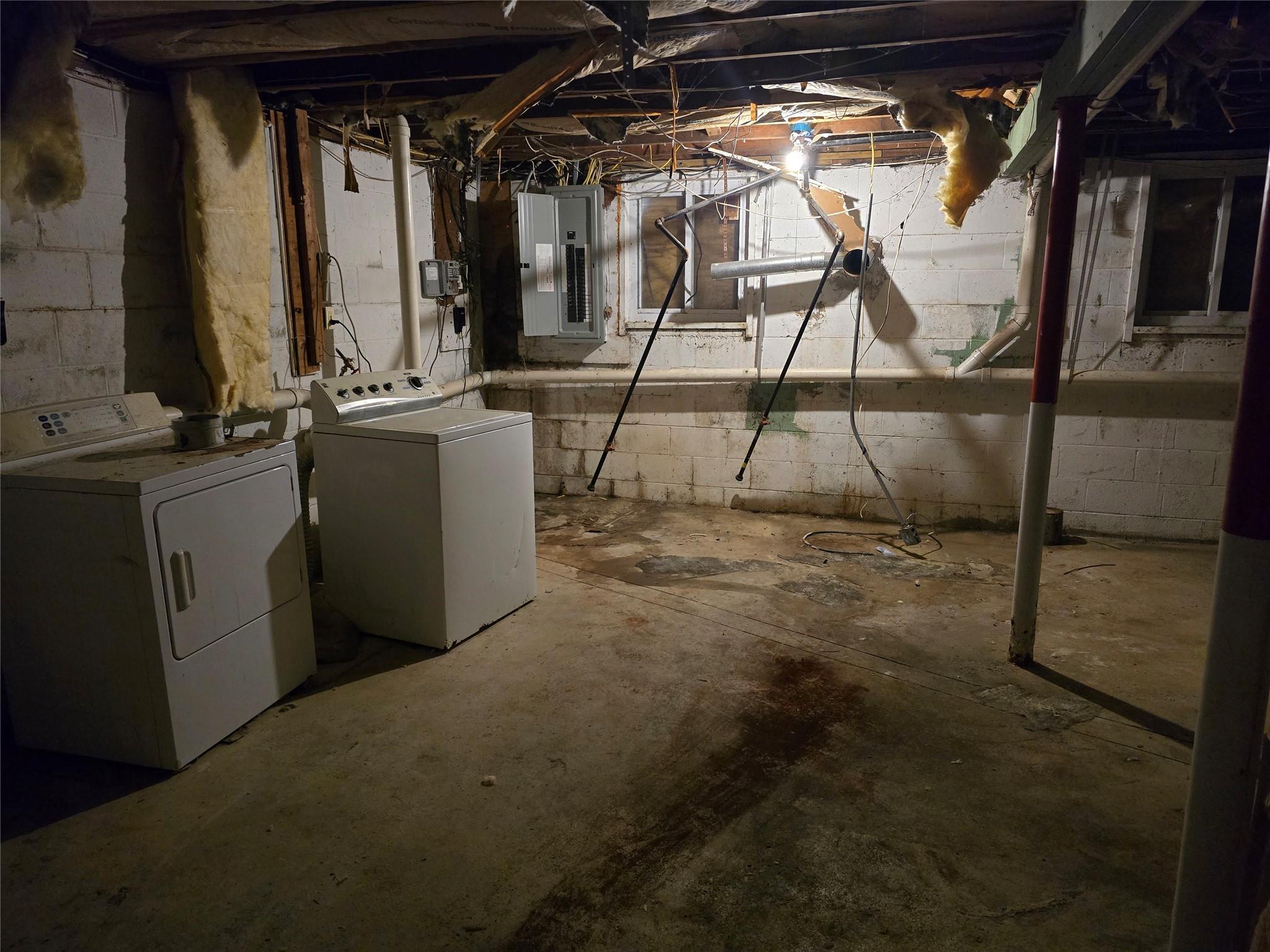Single Family Brefni  Suffolk County, NY 11701, MLS-852932-23