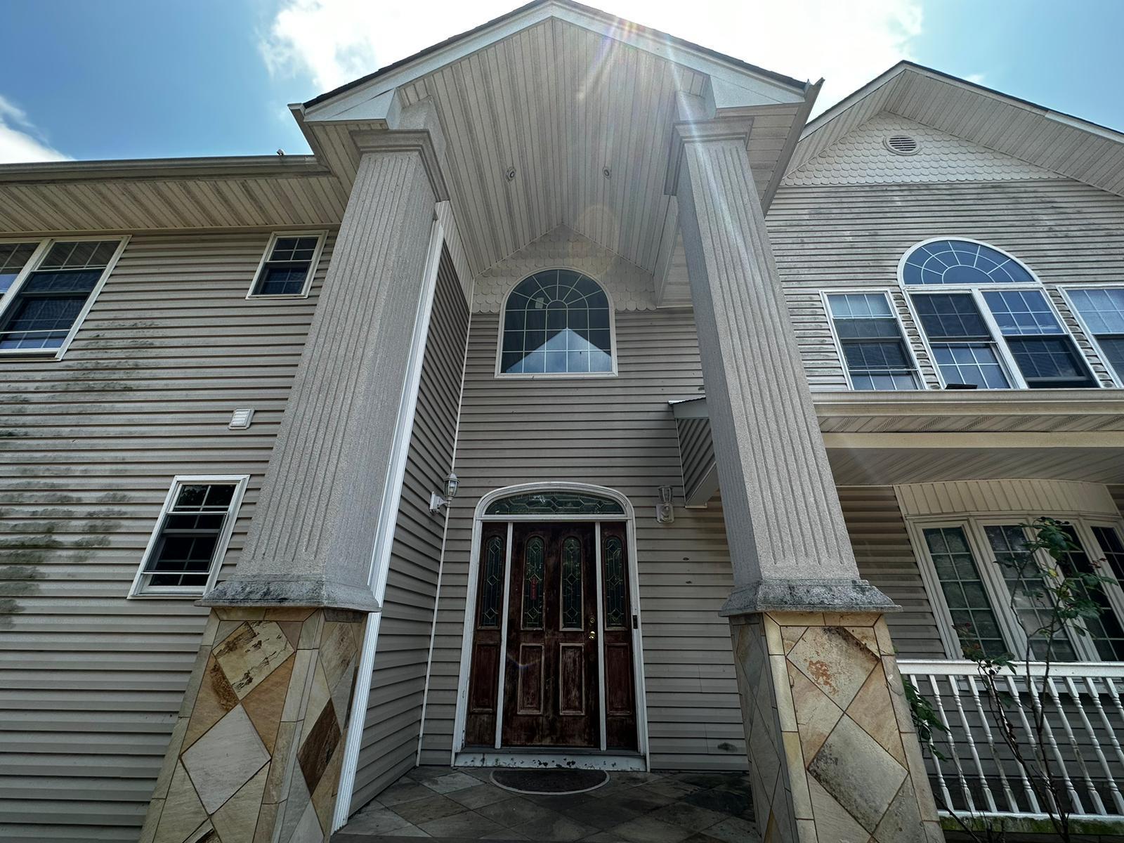 Single Family Brefni  Suffolk County, NY 11701, MLS-852932-28