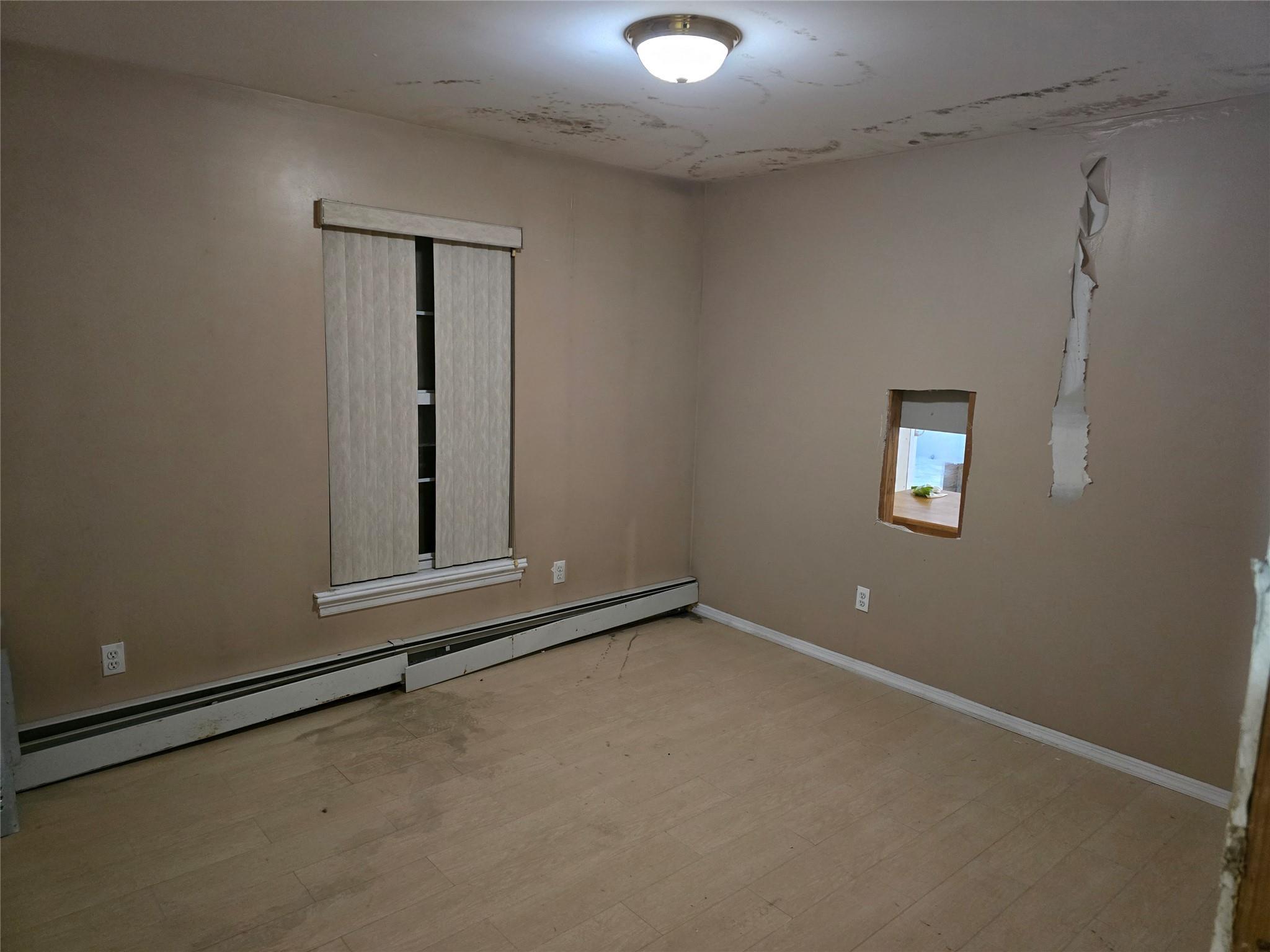 Single Family Brefni  Suffolk County, NY 11701, MLS-852932-8