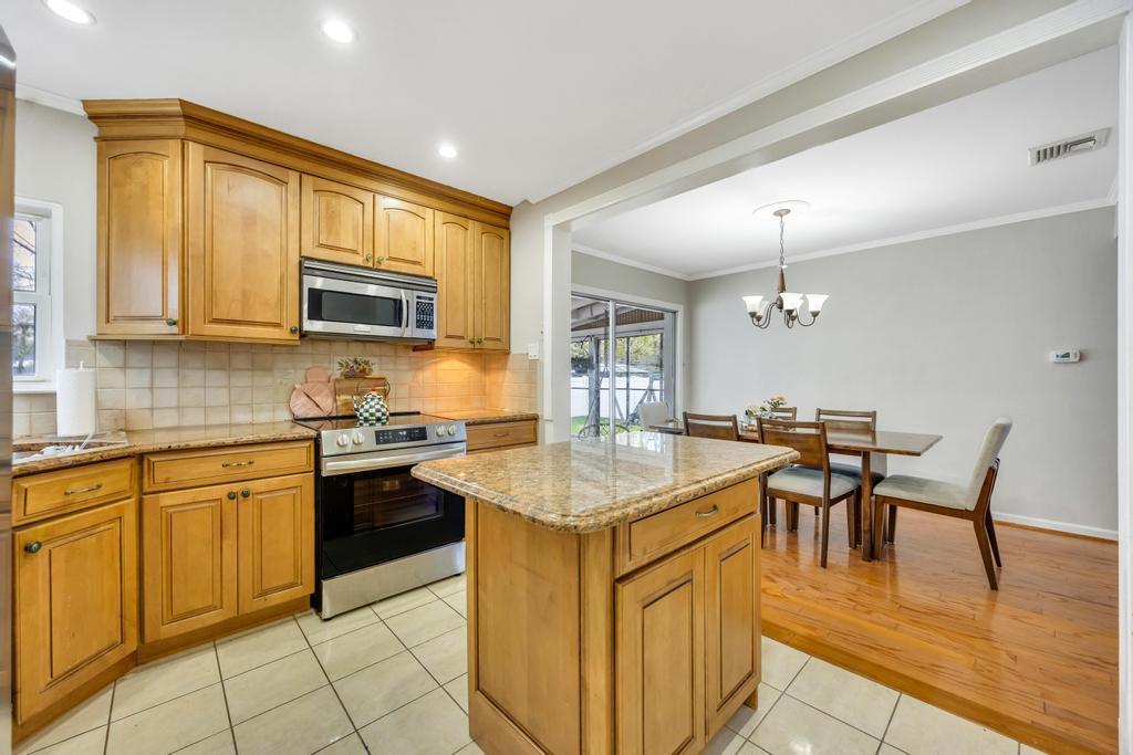 Single Family Saddle Rock  Nassau County, NY 11581, MLS-852952-13