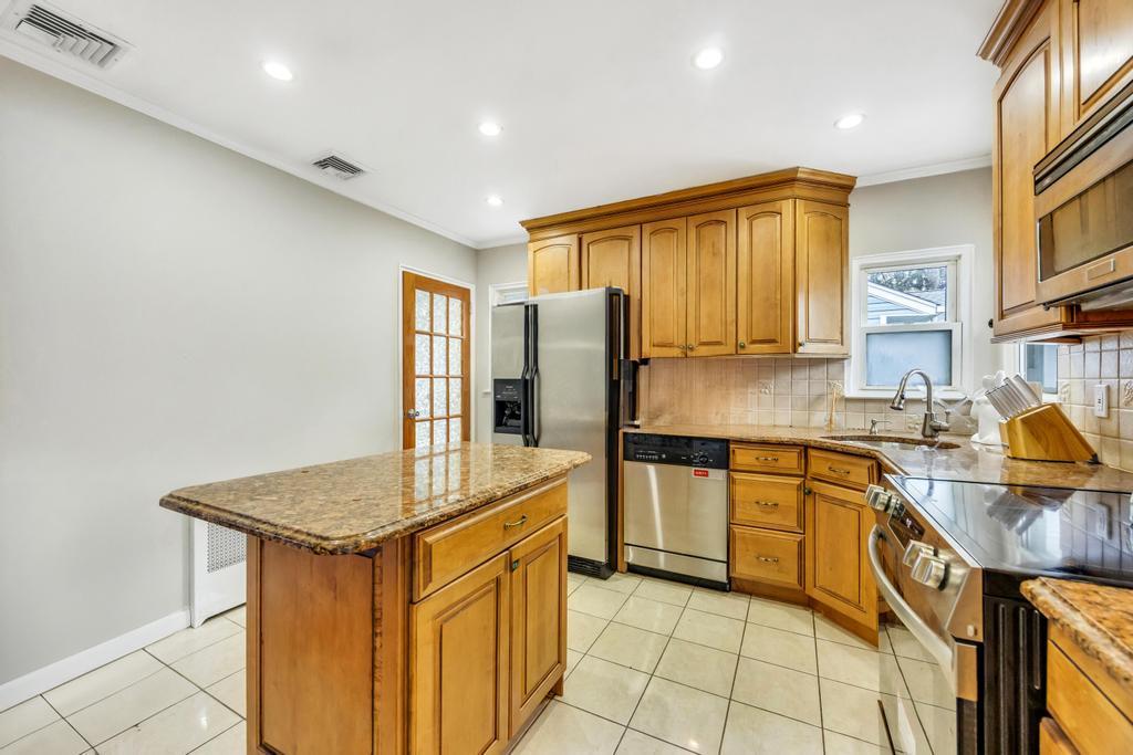 Single Family Saddle Rock  Nassau County, NY 11581, MLS-852952-14