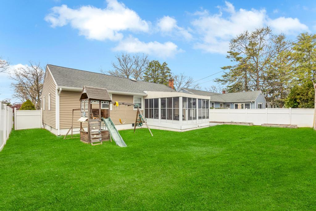 Single Family Saddle Rock  Nassau County, NY 11581, MLS-852952-36