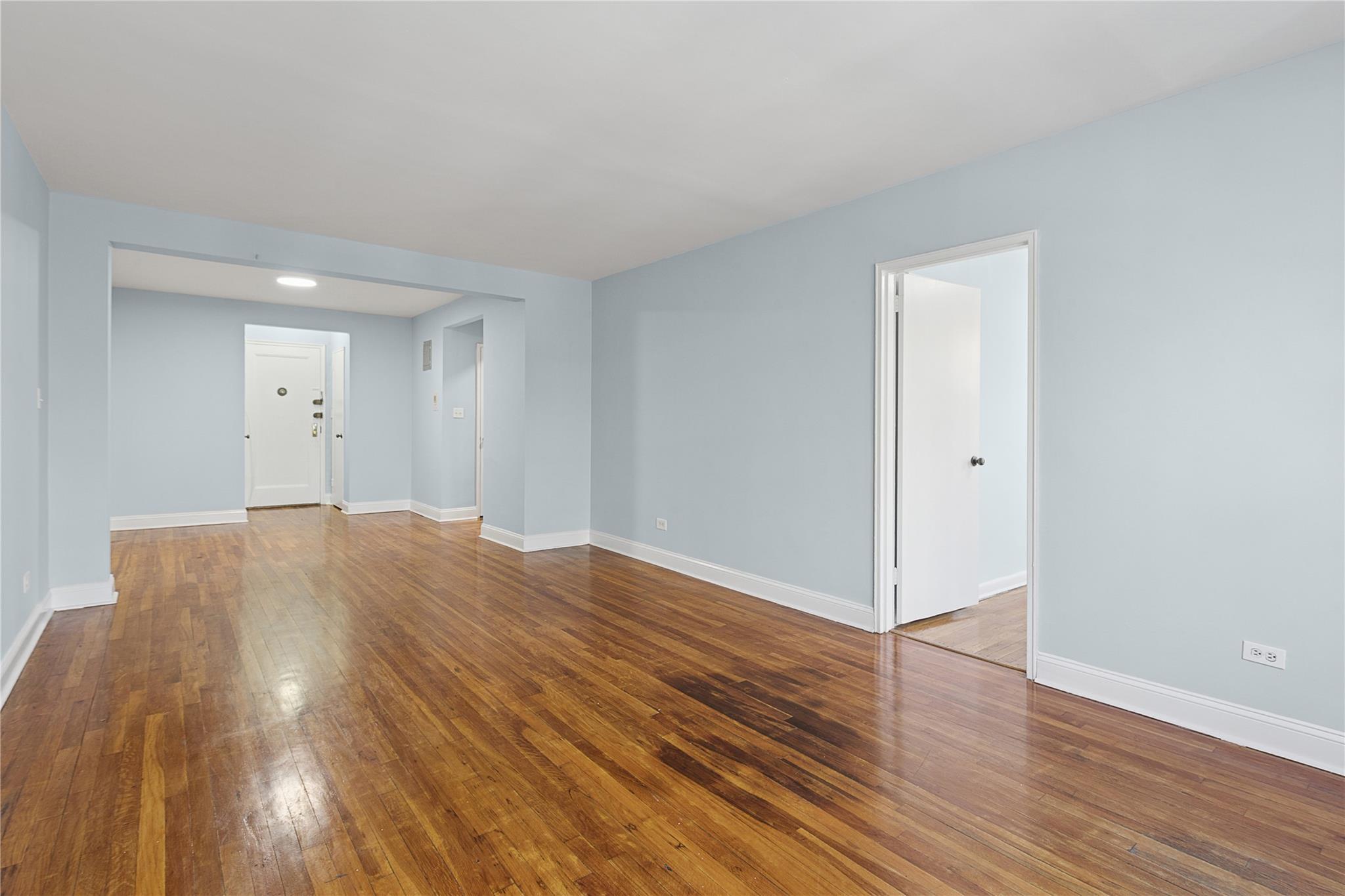 Apartment 55th  Queens, NY 11373, MLS-852962-3