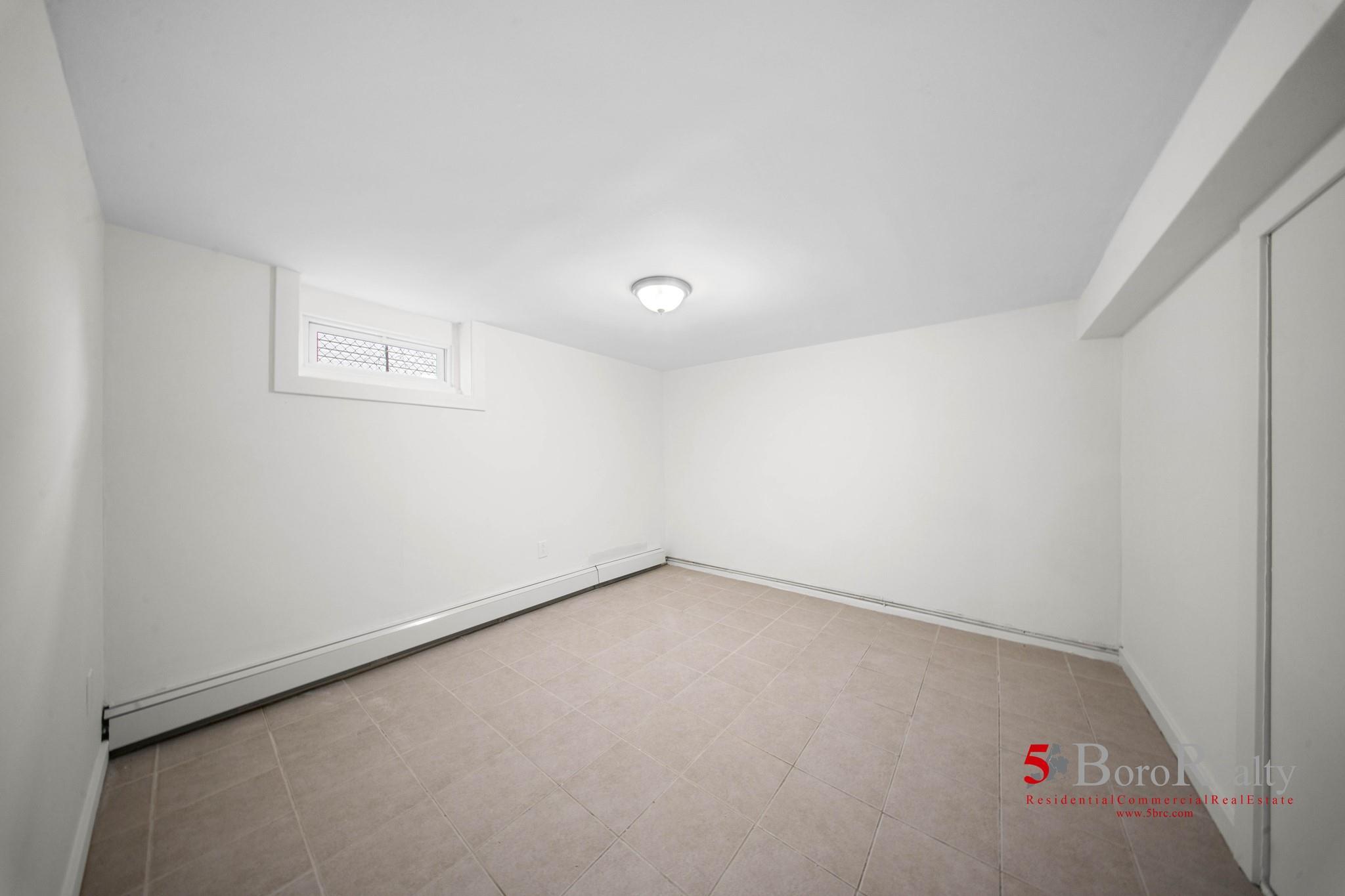 Single Family 249th  Queens, NY 11422, MLS-852965-31