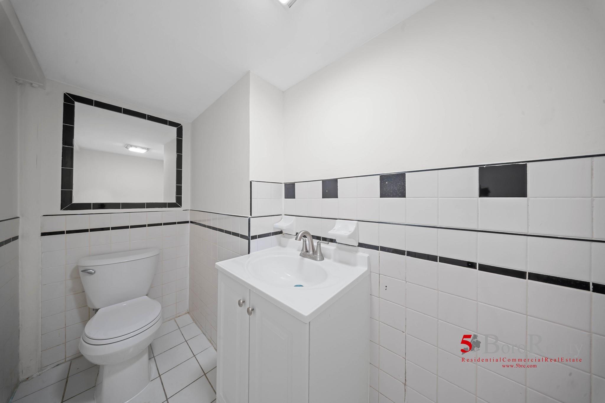 Single Family 249th  Queens, NY 11422, MLS-852965-39