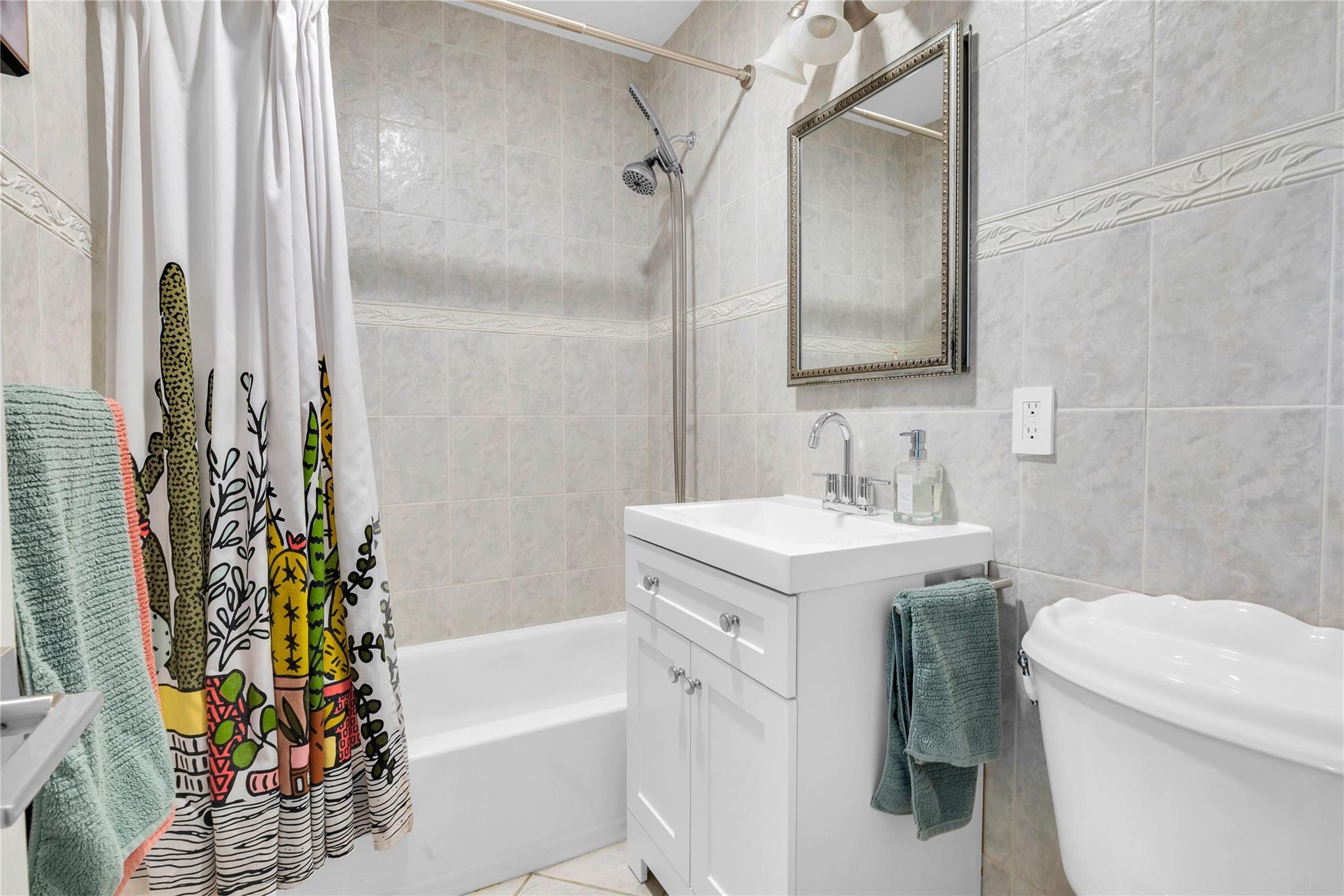 Single Family Seneca  Westchester County, NY 10570, MLS-852970-15