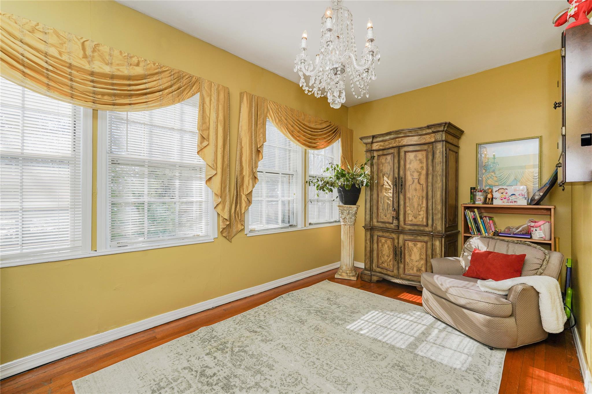 Single Family Forest  Staten Island, NY 10304, MLS-852971-16