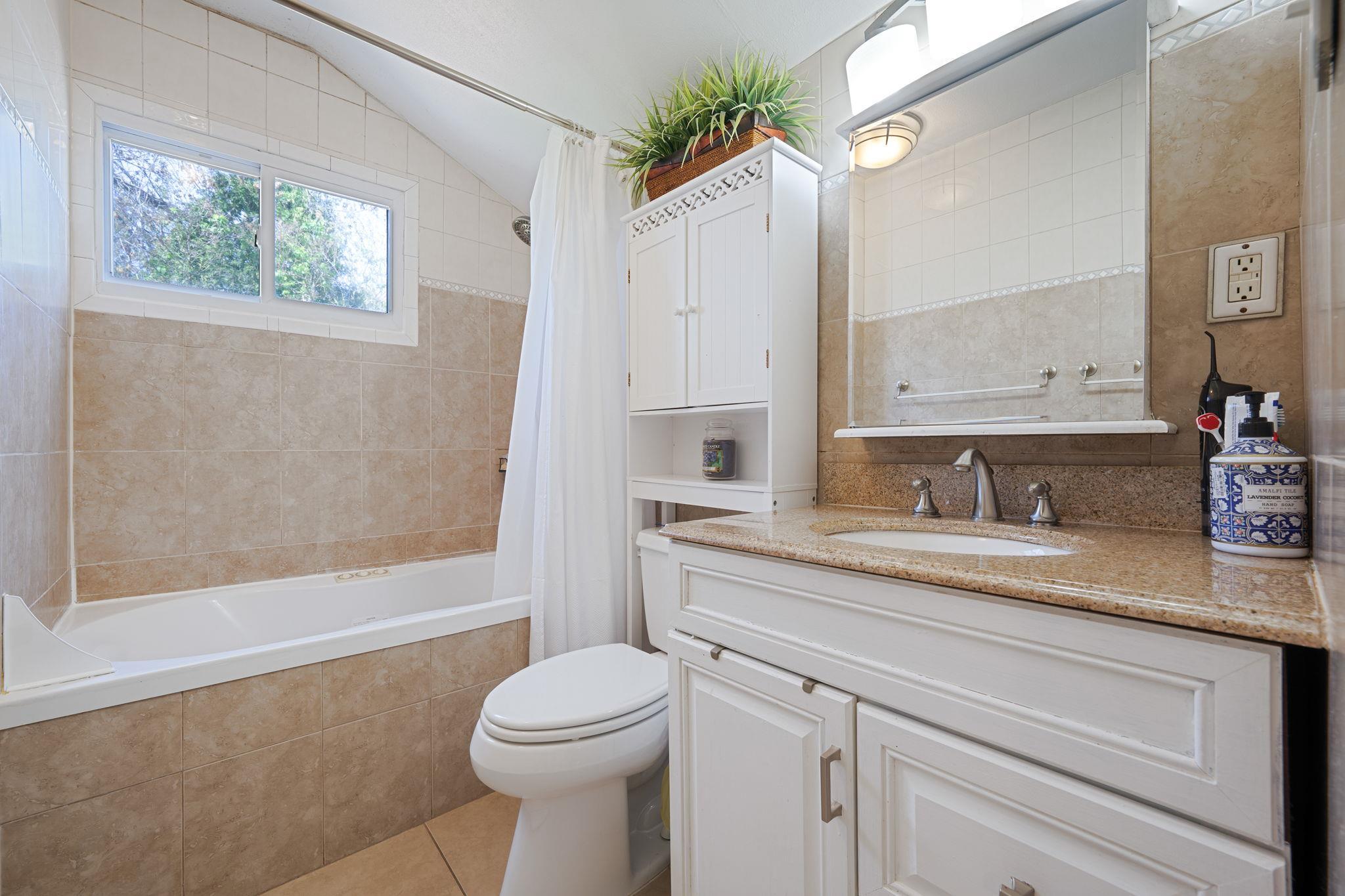 Single Family Union  Suffolk County, NY 11706, MLS-853000-8