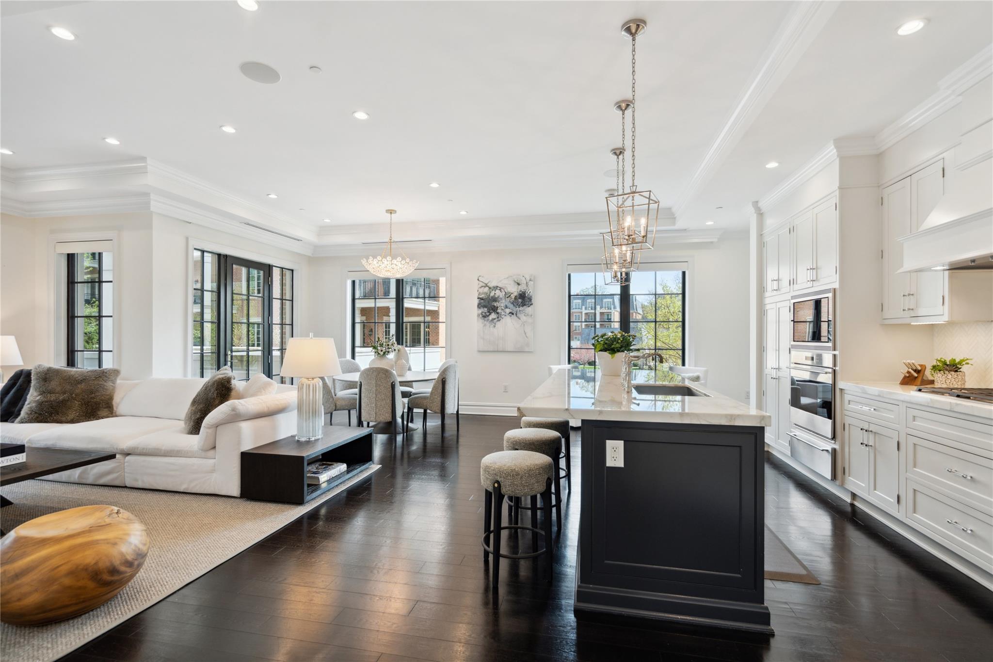 Condo Royal  Nassau County, NY 11040, MLS-853001-2