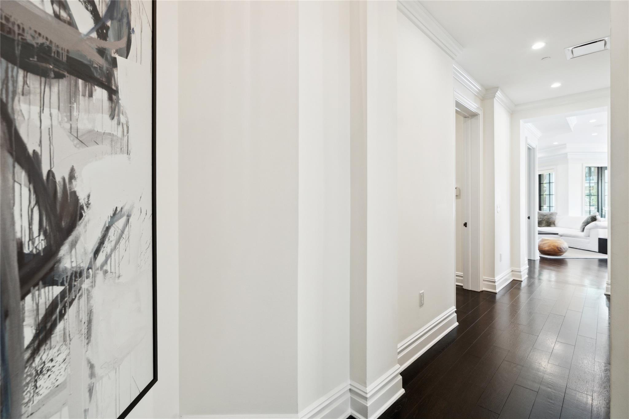 Condo Royal  Nassau County, NY 11040, MLS-853001-20