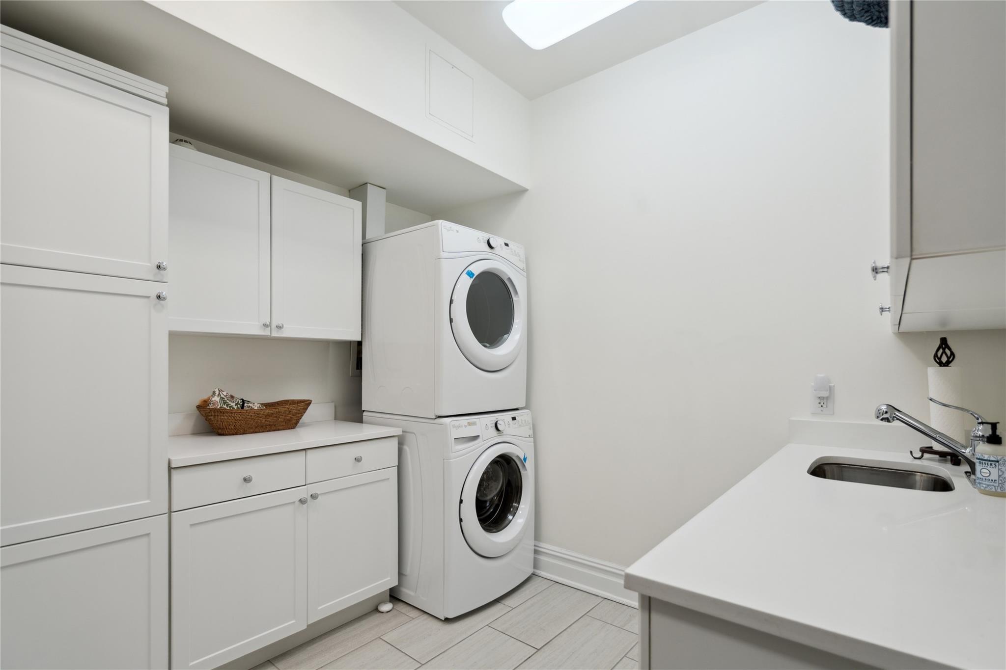 Condo Royal  Nassau County, NY 11040, MLS-853001-23