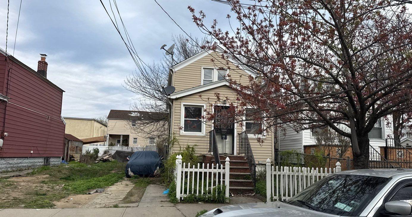 Single Family 144th  Queens, NY 11434, MLS-853003-2