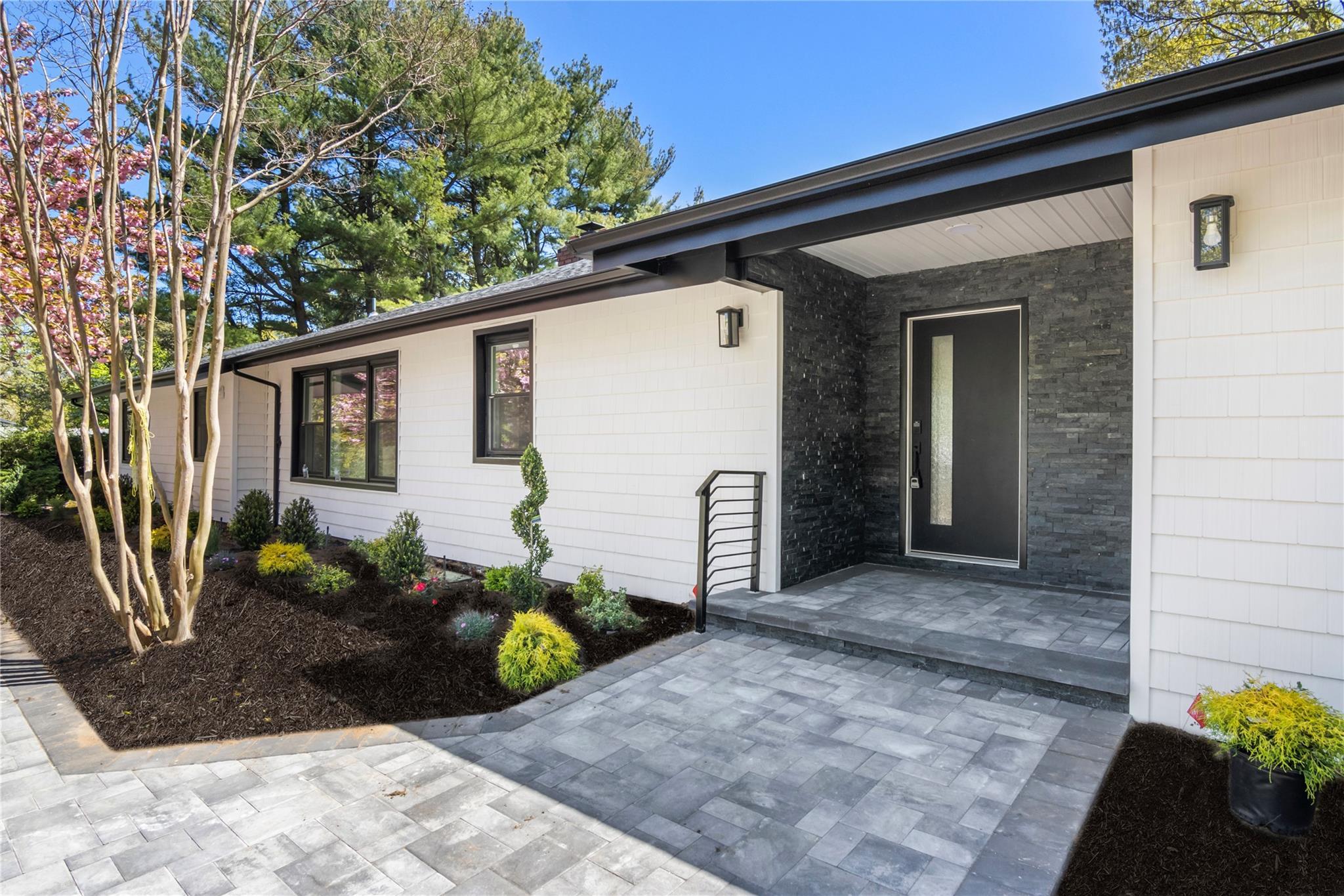 Single Family Breezy Hill  Suffolk County, NY 11768, MLS-853022-2