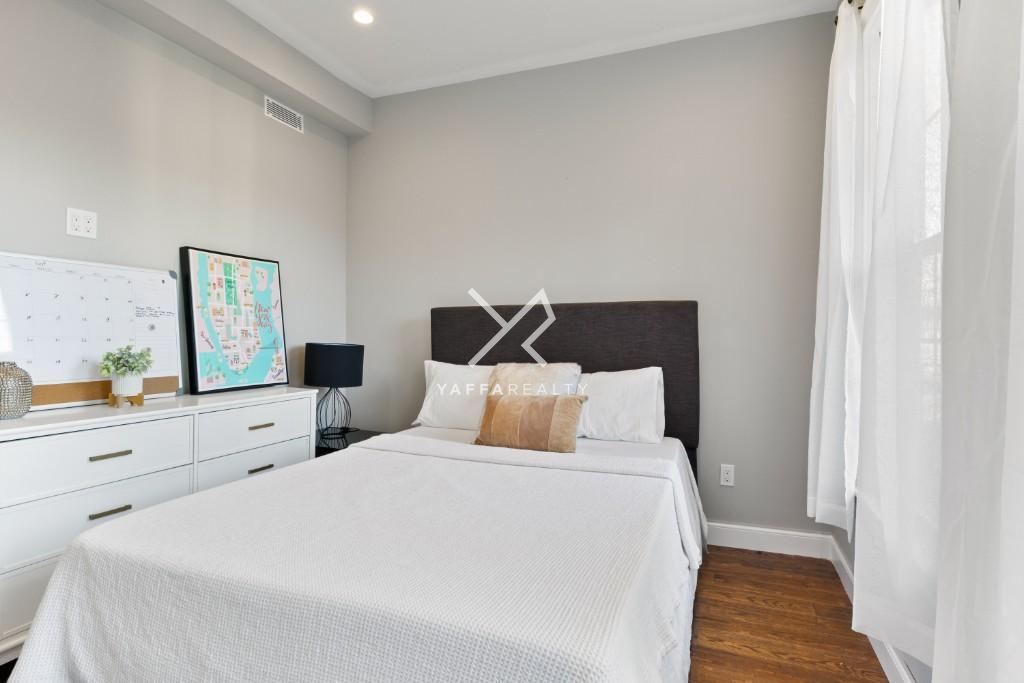 Single Family Buffalo  Brooklyn, NY 11233, MLS-853037-10