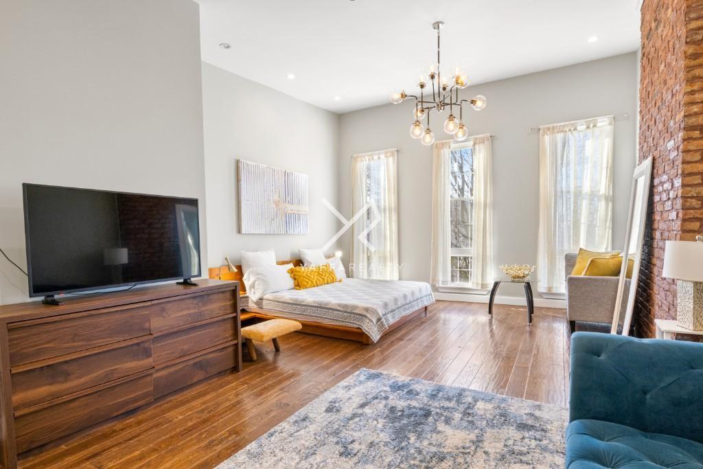 Single Family Buffalo  Brooklyn, NY 11233, MLS-853037-20