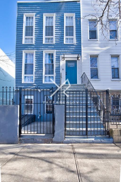 Single Family Buffalo  Brooklyn, NY 11233, MLS-853037-27