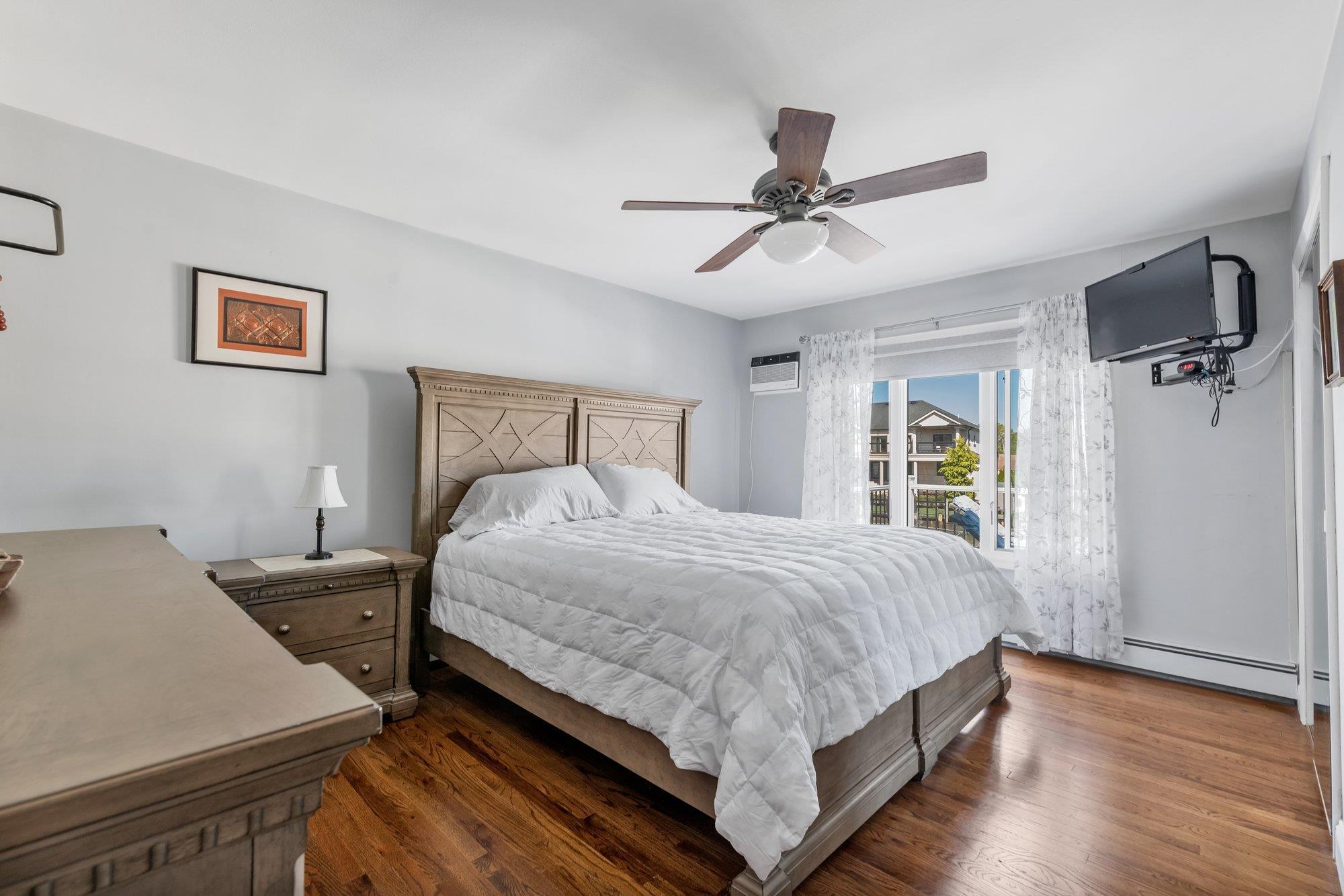 Single Family Riverside  Nassau County, NY 11783, MLS-853045-12