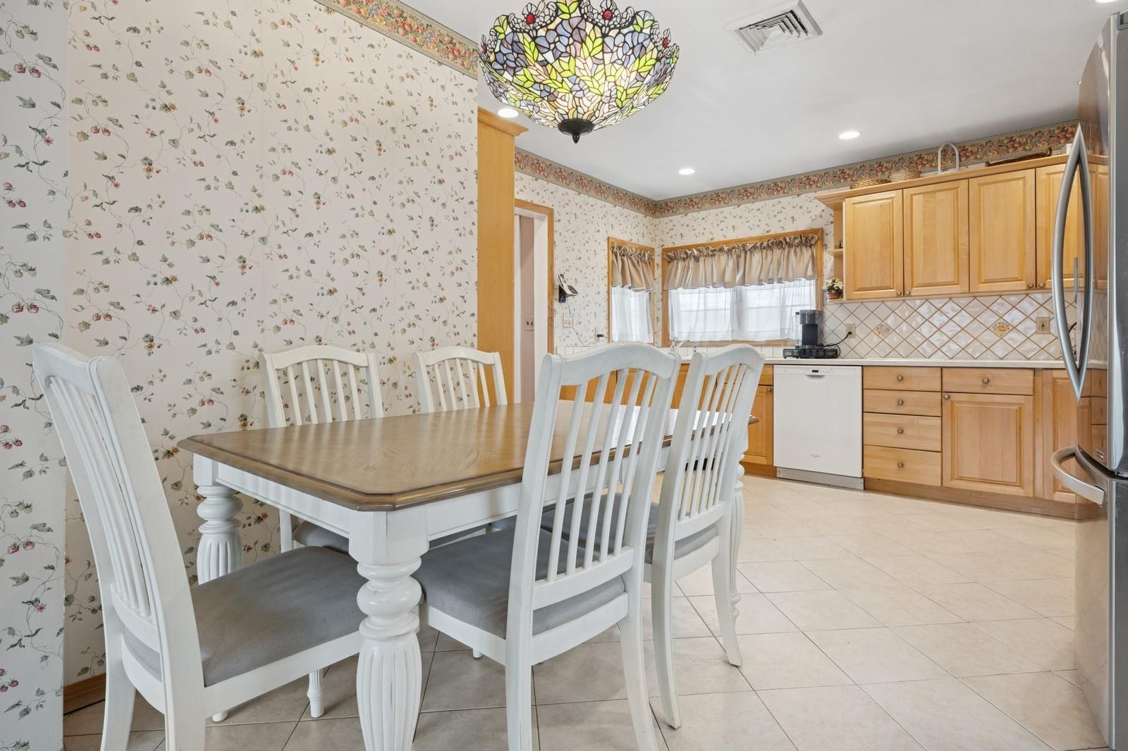 Single Family Kew  Nassau County, NY 11557, MLS-853050-10
