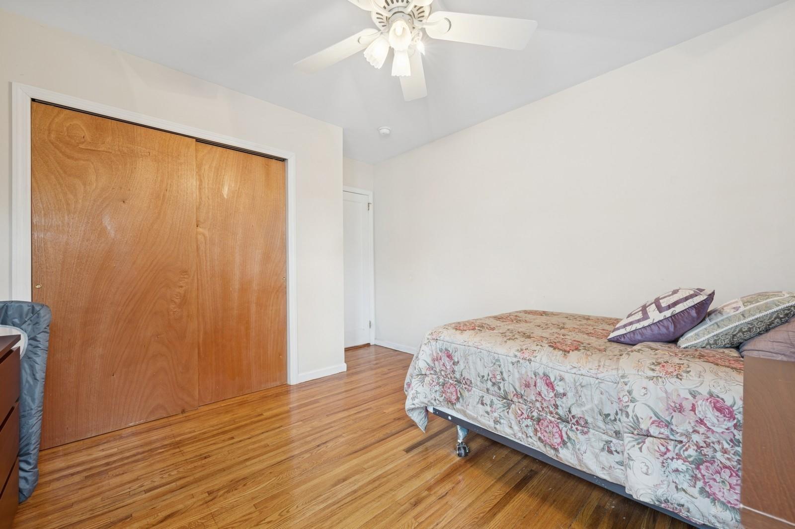 Single Family Kew  Nassau County, NY 11557, MLS-853050-13
