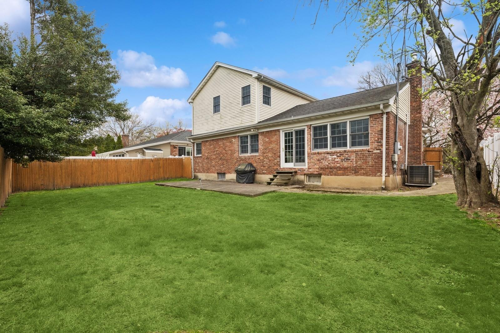 Single Family Kew  Nassau County, NY 11557, MLS-853050-26