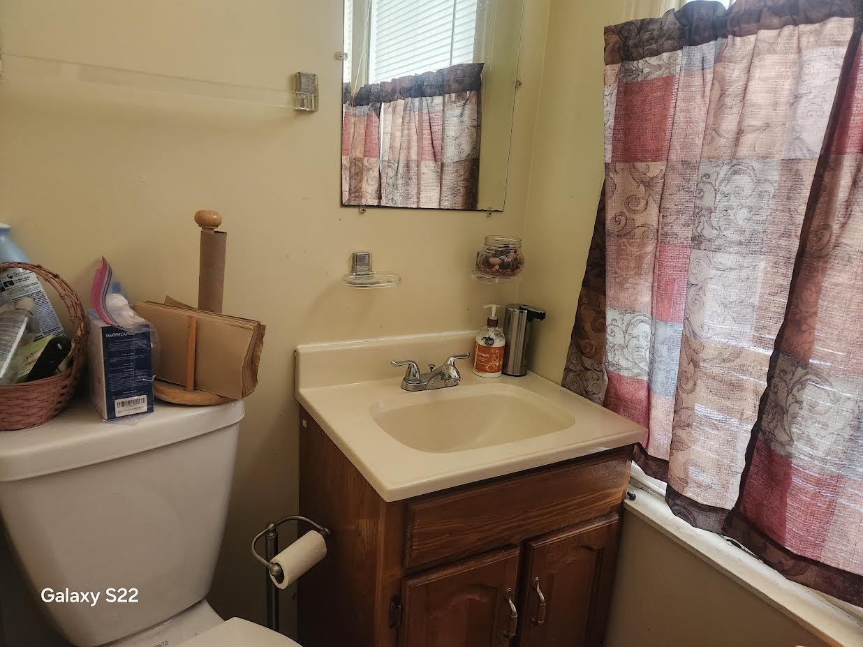 Single Family Carpenter  Bronx, NY 10466, MLS-853056-9
