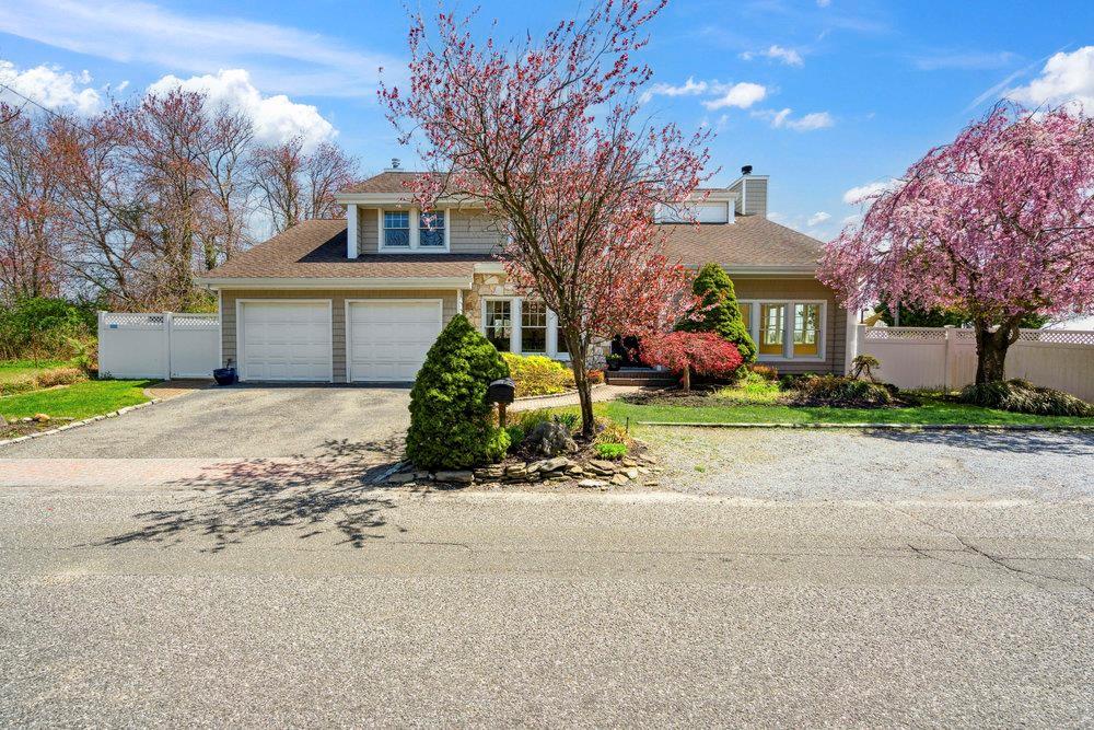 Single Family Consuelo  Suffolk County, NY 11769, MLS-853058-2