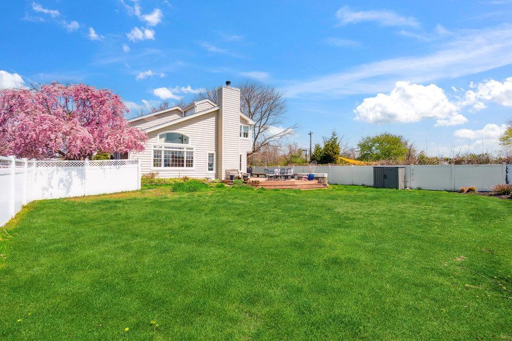 Single Family Consuelo  Suffolk County, NY 11769, MLS-853058-25