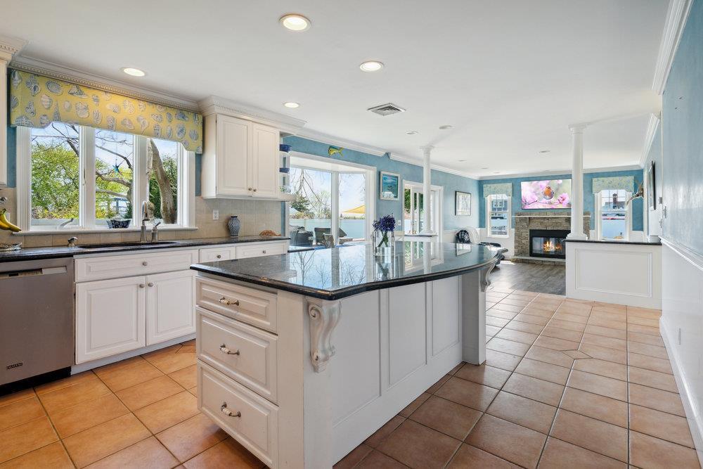 Single Family Consuelo  Suffolk County, NY 11769, MLS-853058-8
