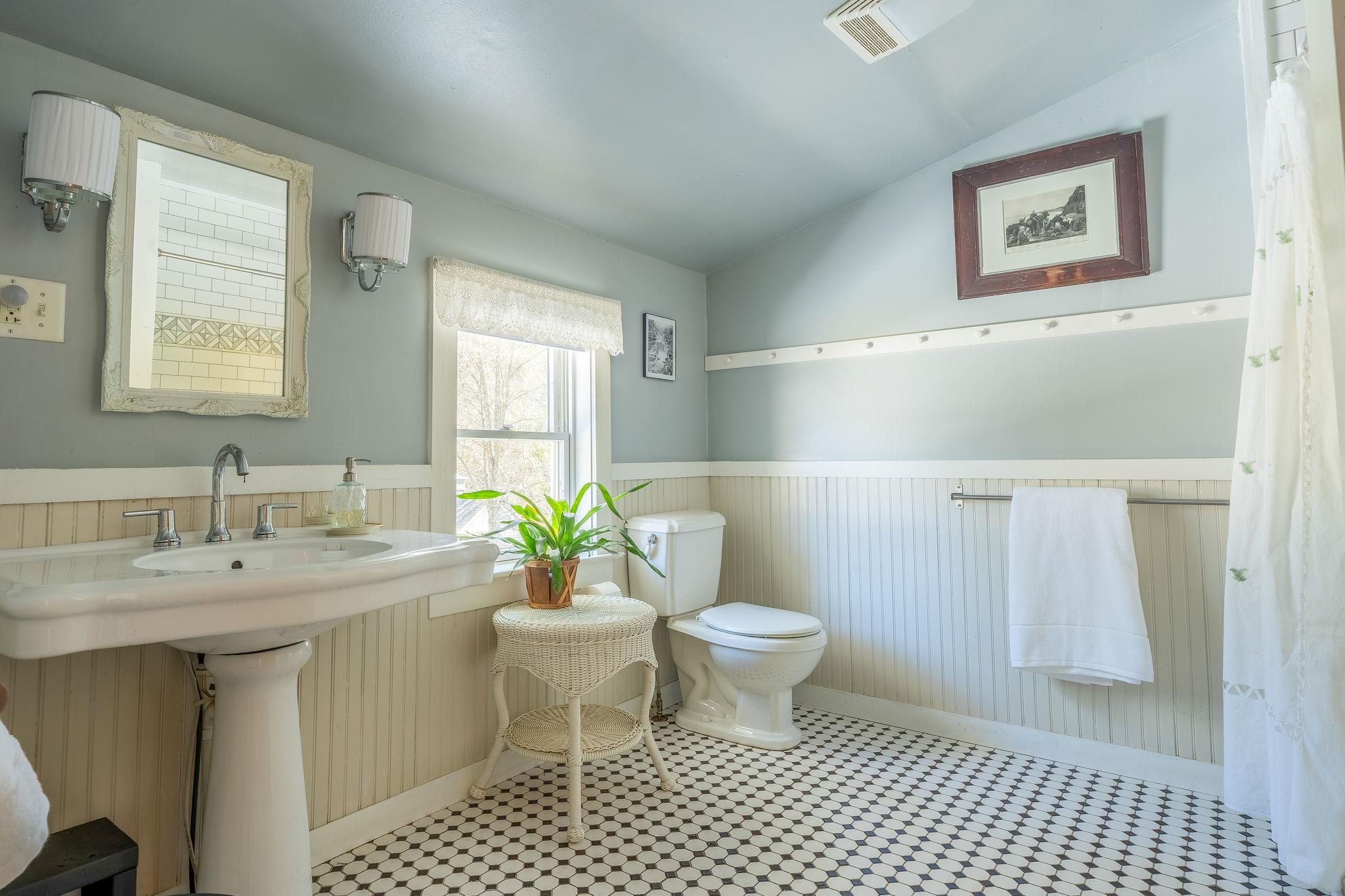 Single Family Esopus Avenue  Ulster County, NY 12464, MLS-853060-22