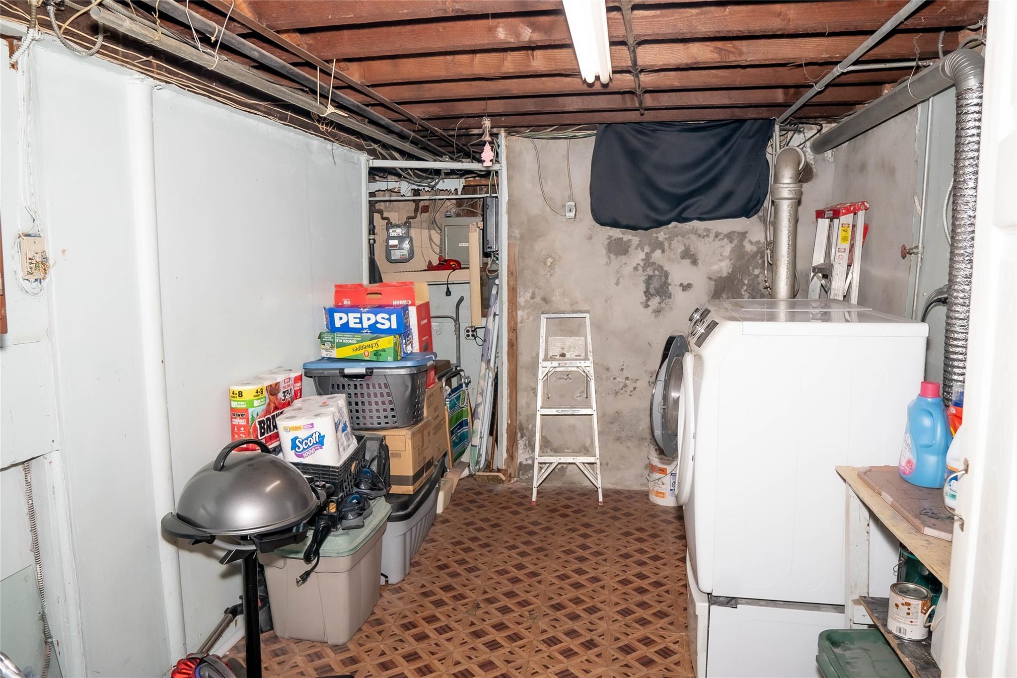 Single Family Dumont  Queens, NY 11417, MLS-853070-13