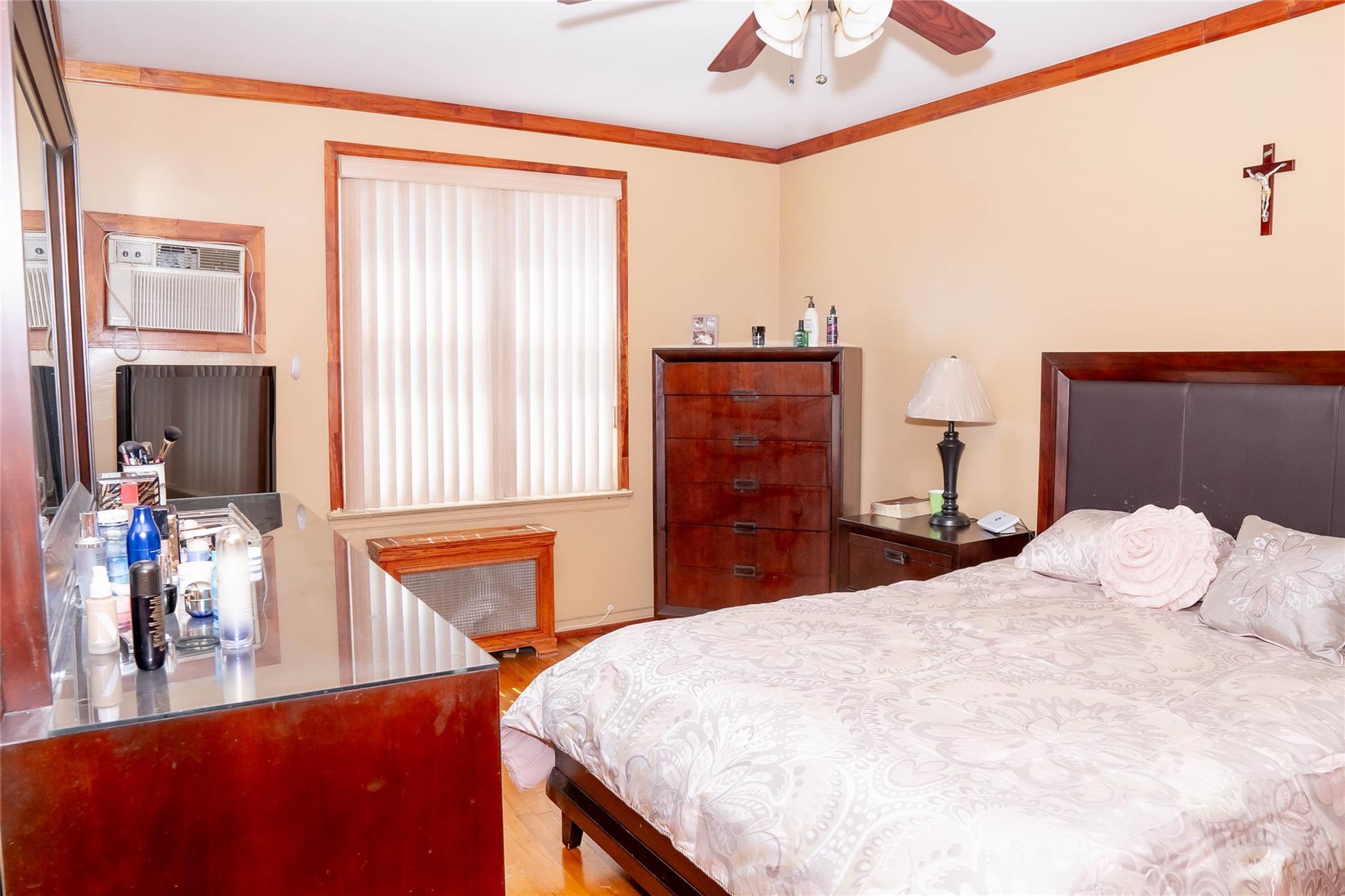 Single Family Dumont  Queens, NY 11417, MLS-853070-7