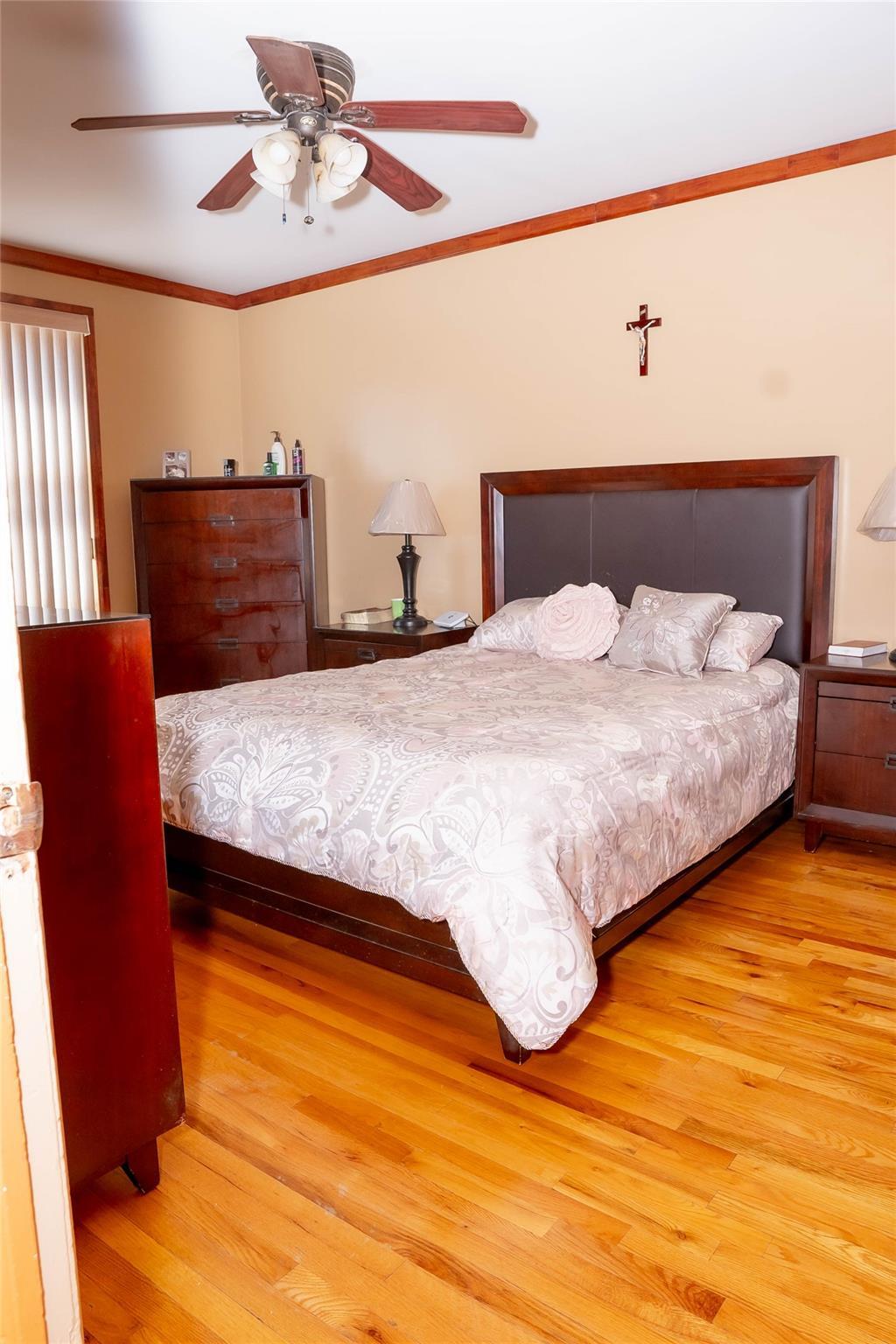 Single Family Dumont  Queens, NY 11417, MLS-853070-8