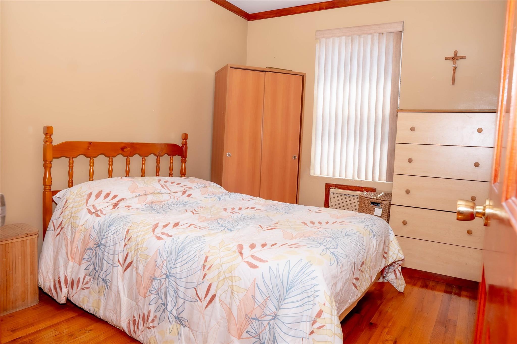 Single Family Dumont  Queens, NY 11417, MLS-853070-9