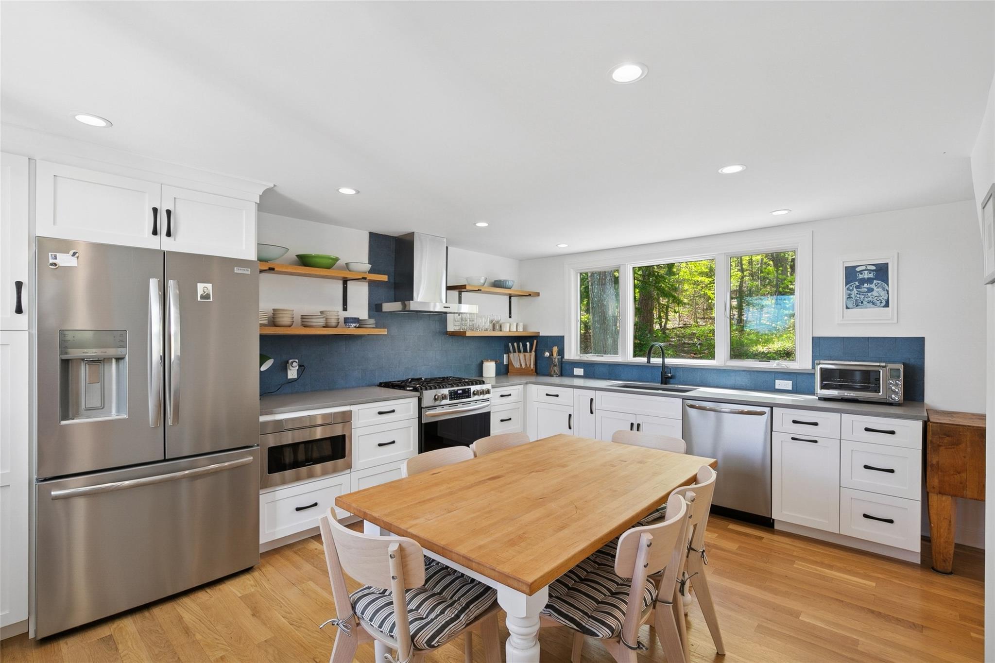 Single Family School  Nassau County, NY 11709, MLS-853074-10