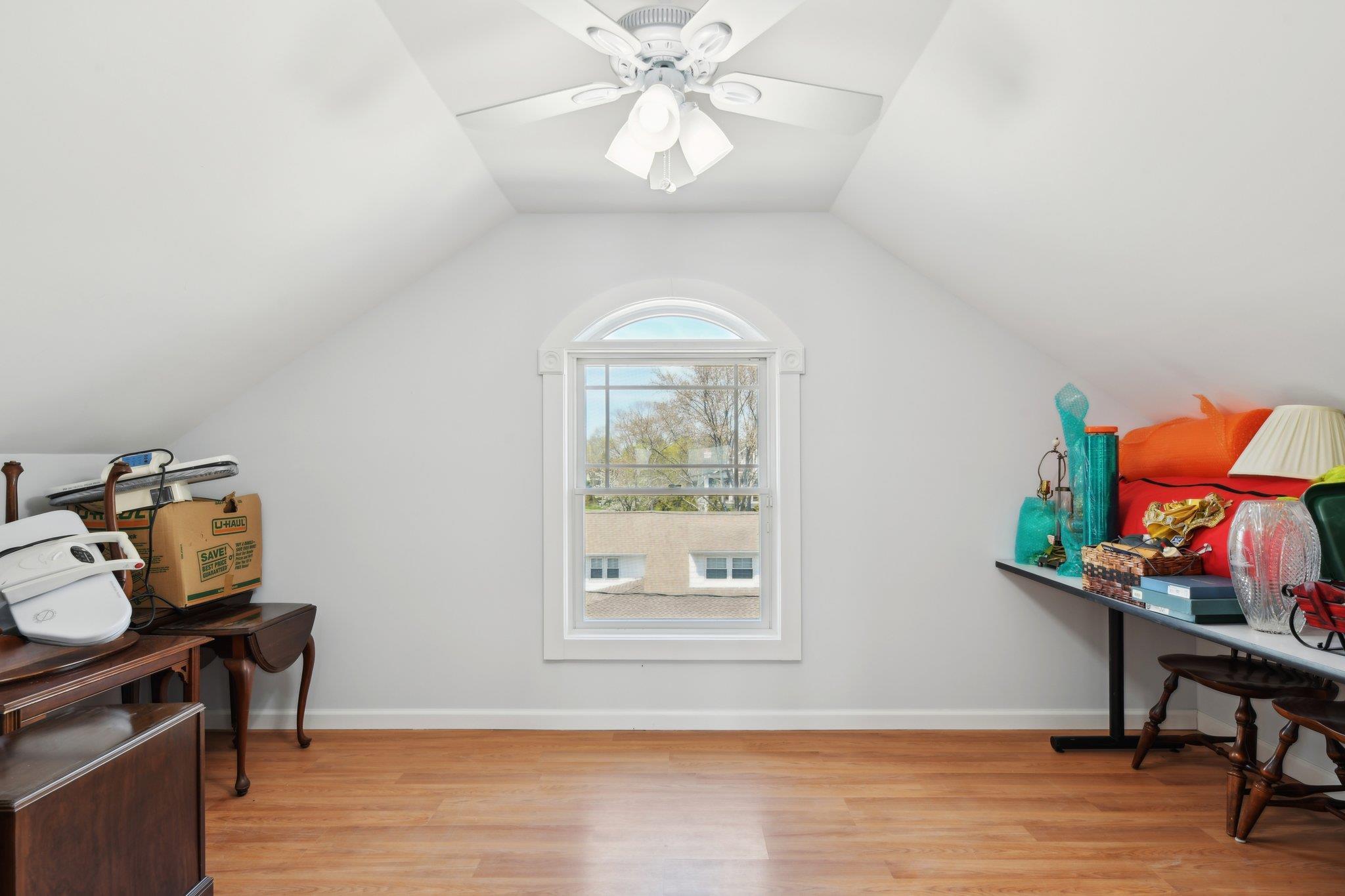 Single Family Front  Suffolk County, NY 11970, MLS-853083-27