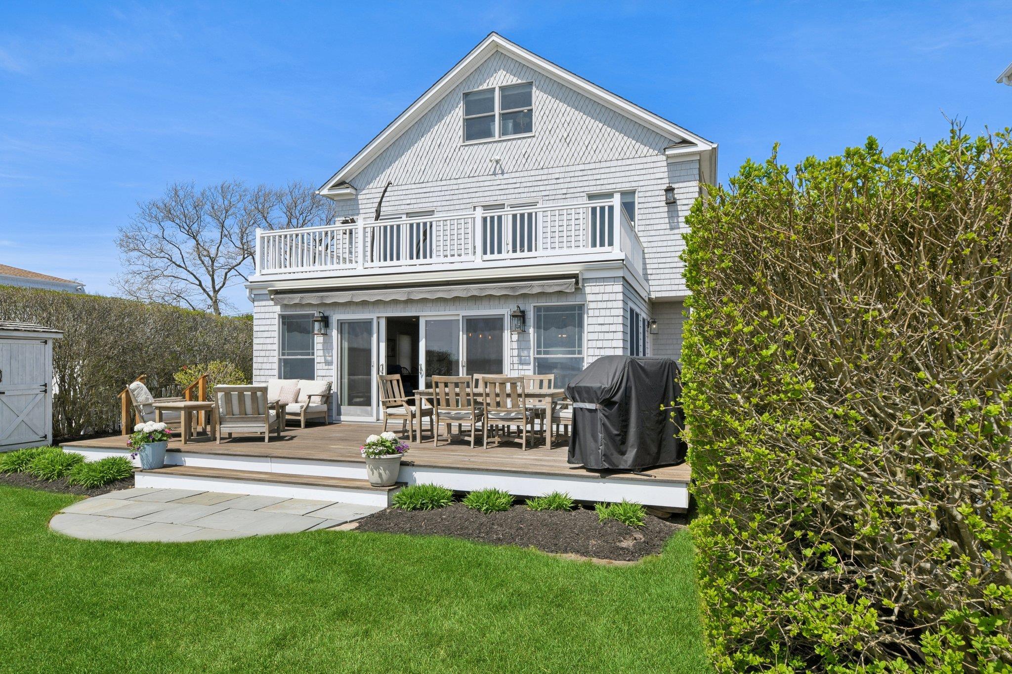 Single Family Front  Suffolk County, NY 11970, MLS-853083-35